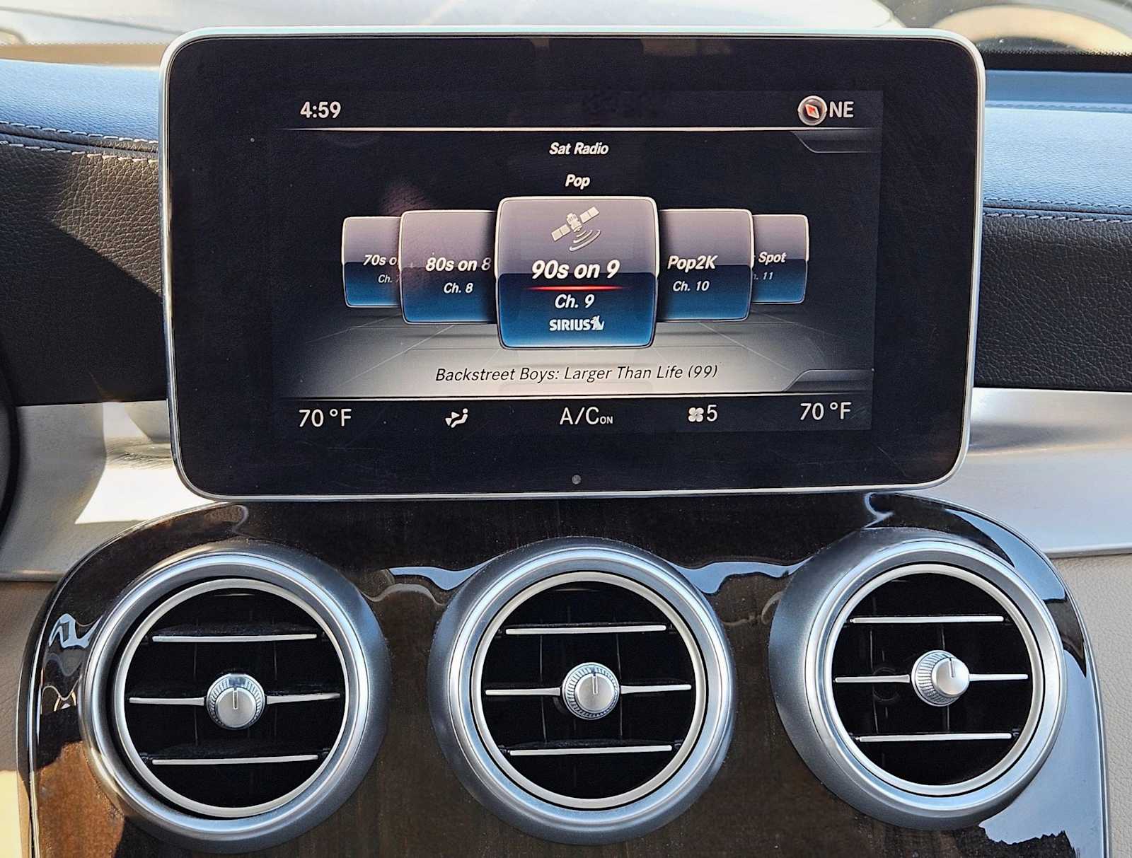 Thumbnail: 2016 Mercedes-Benz GLC - 14