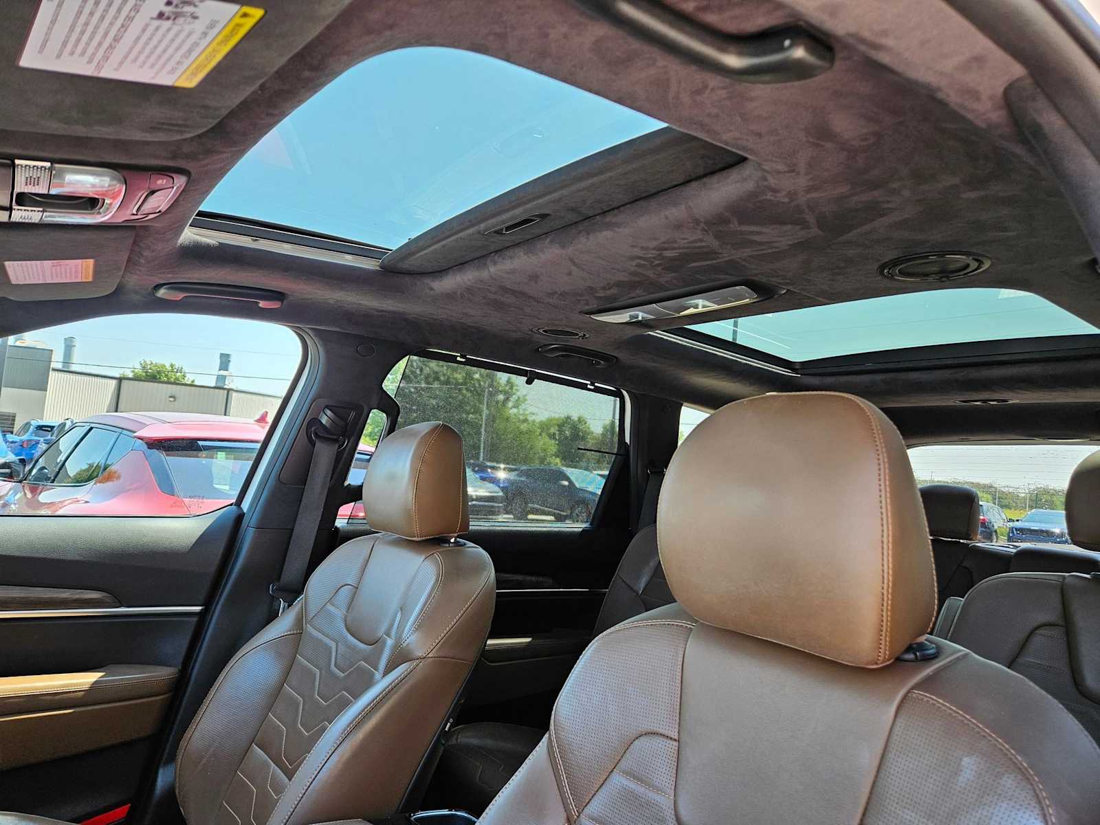 Thumbnail: 2020 Kia Telluride - 14