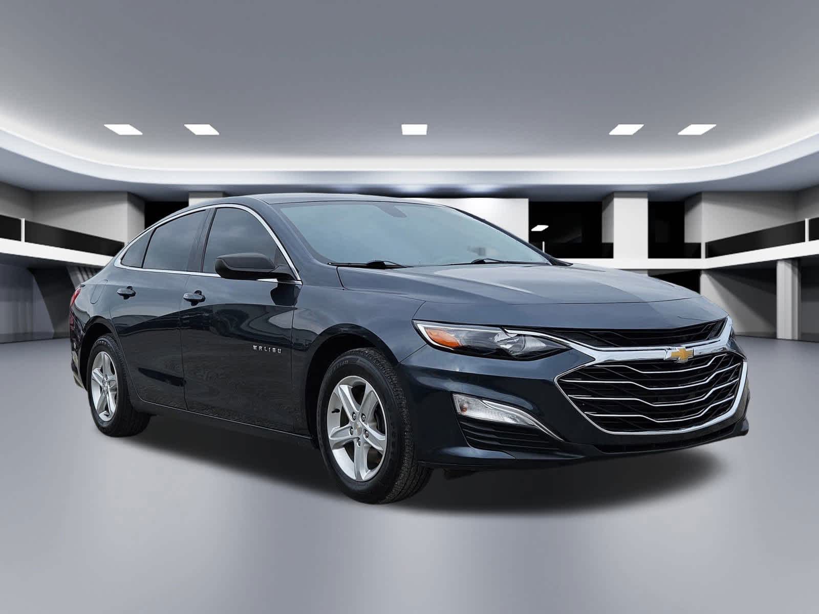 Thumbnail: 2020 Chevrolet Malibu - 8