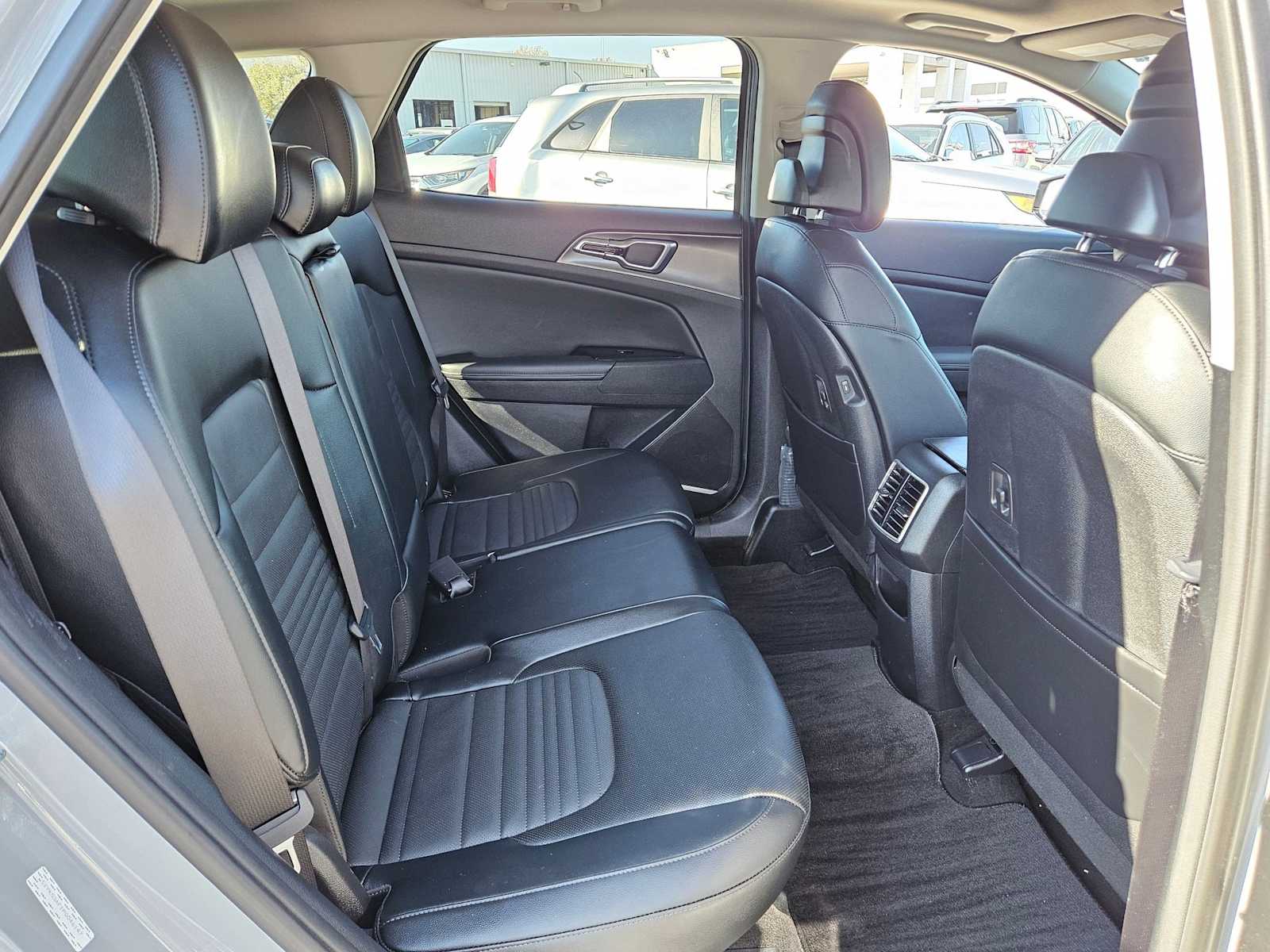 Thumbnail: 2023 Kia Sportage - 22