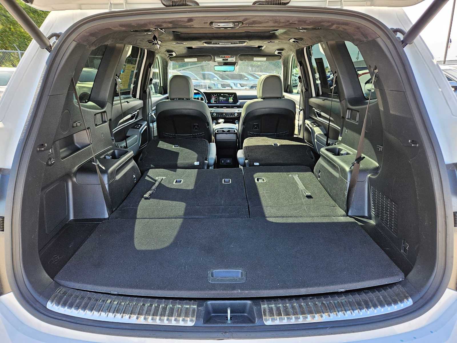 Thumbnail: 2024 Kia Telluride - 37
