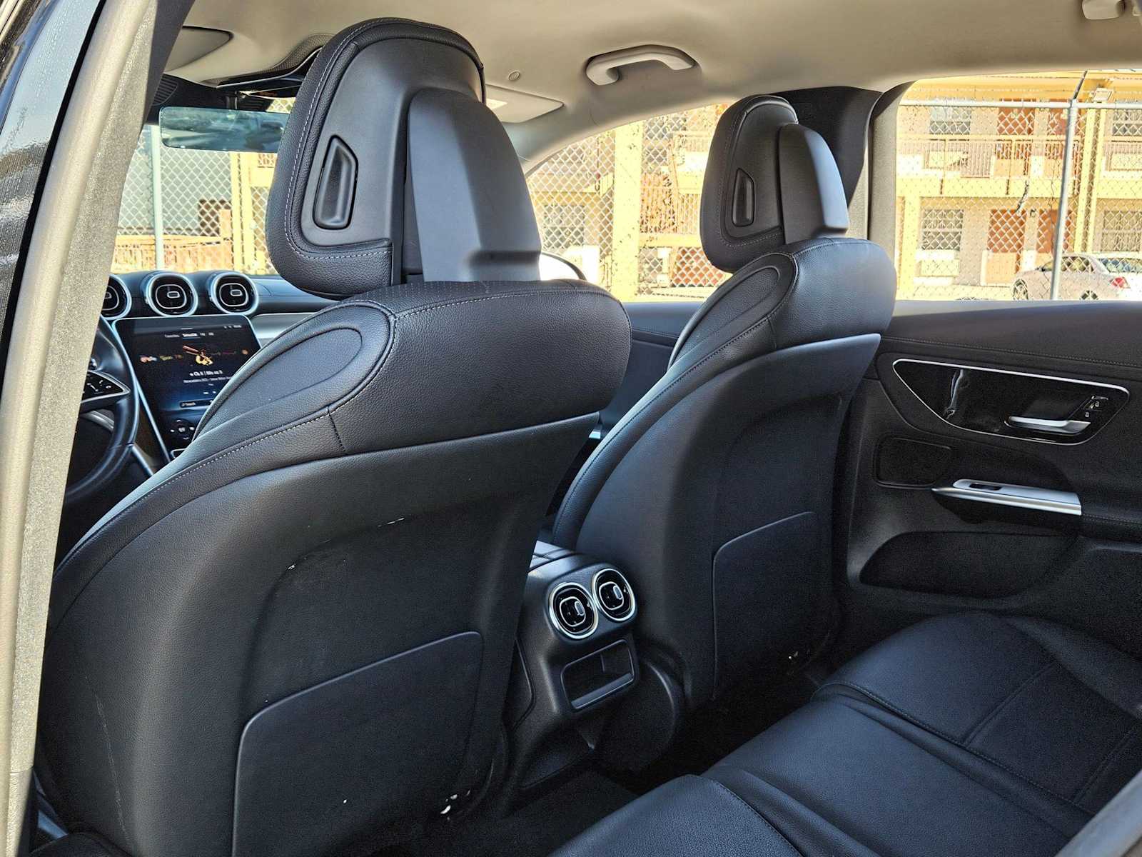 Thumbnail: 2024 Mercedes-Benz GLC - 19