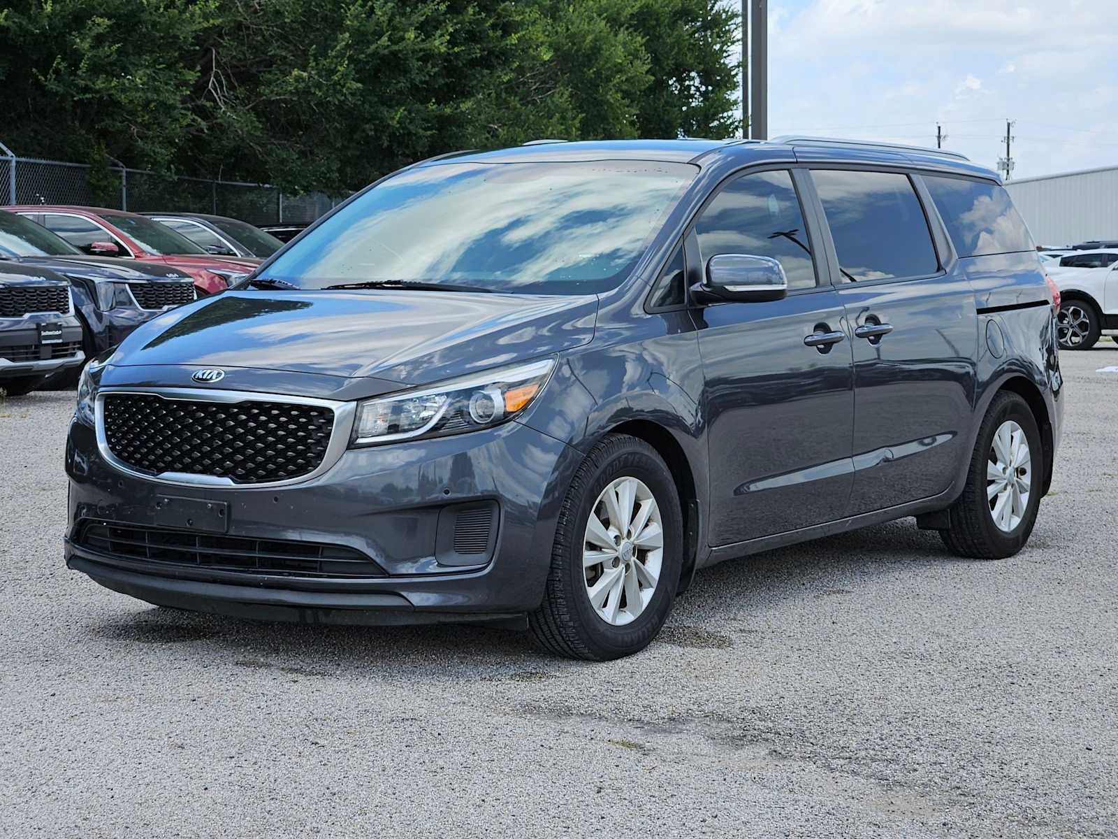 Thumbnail: 2017 Kia Sedona - 8