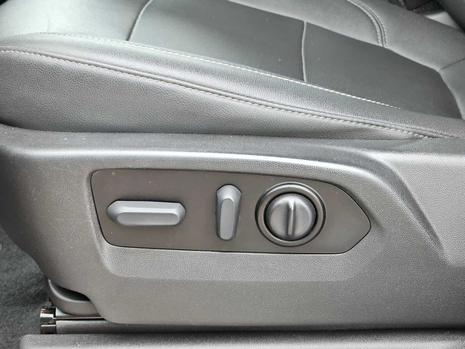 Thumbnail: 2021 GMC Sierra 1500 - 19