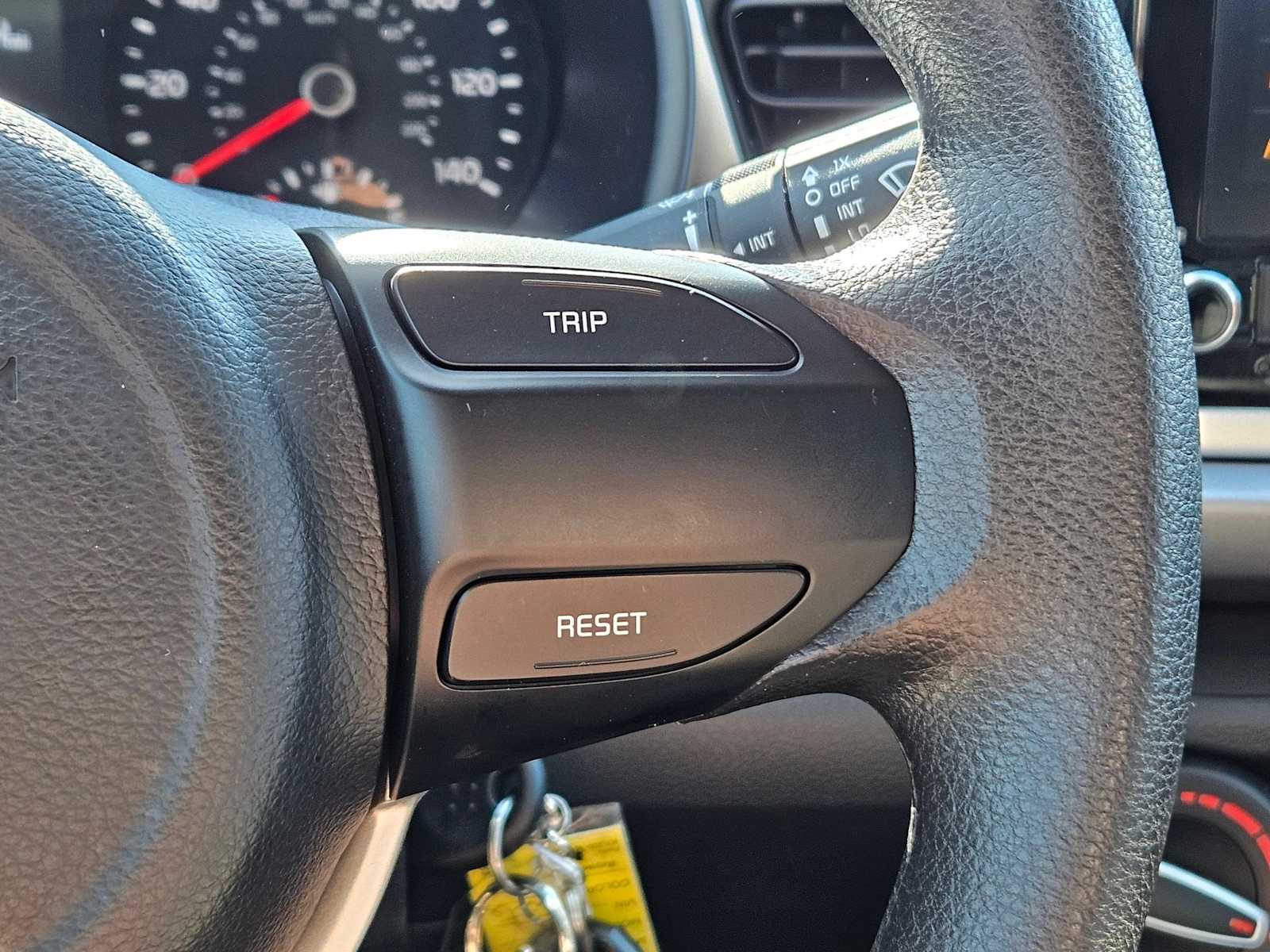 Thumbnail: 2023 Kia Rio - 23