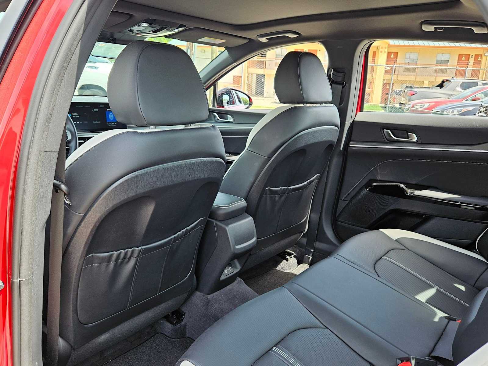 Thumbnail: 2025 Kia K5 - 17