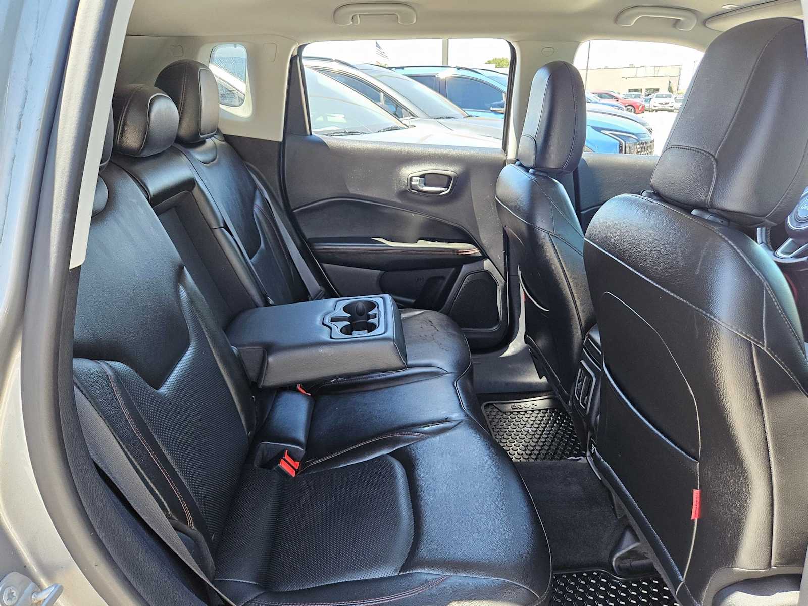 Thumbnail: 2018 Jeep Compass - 18