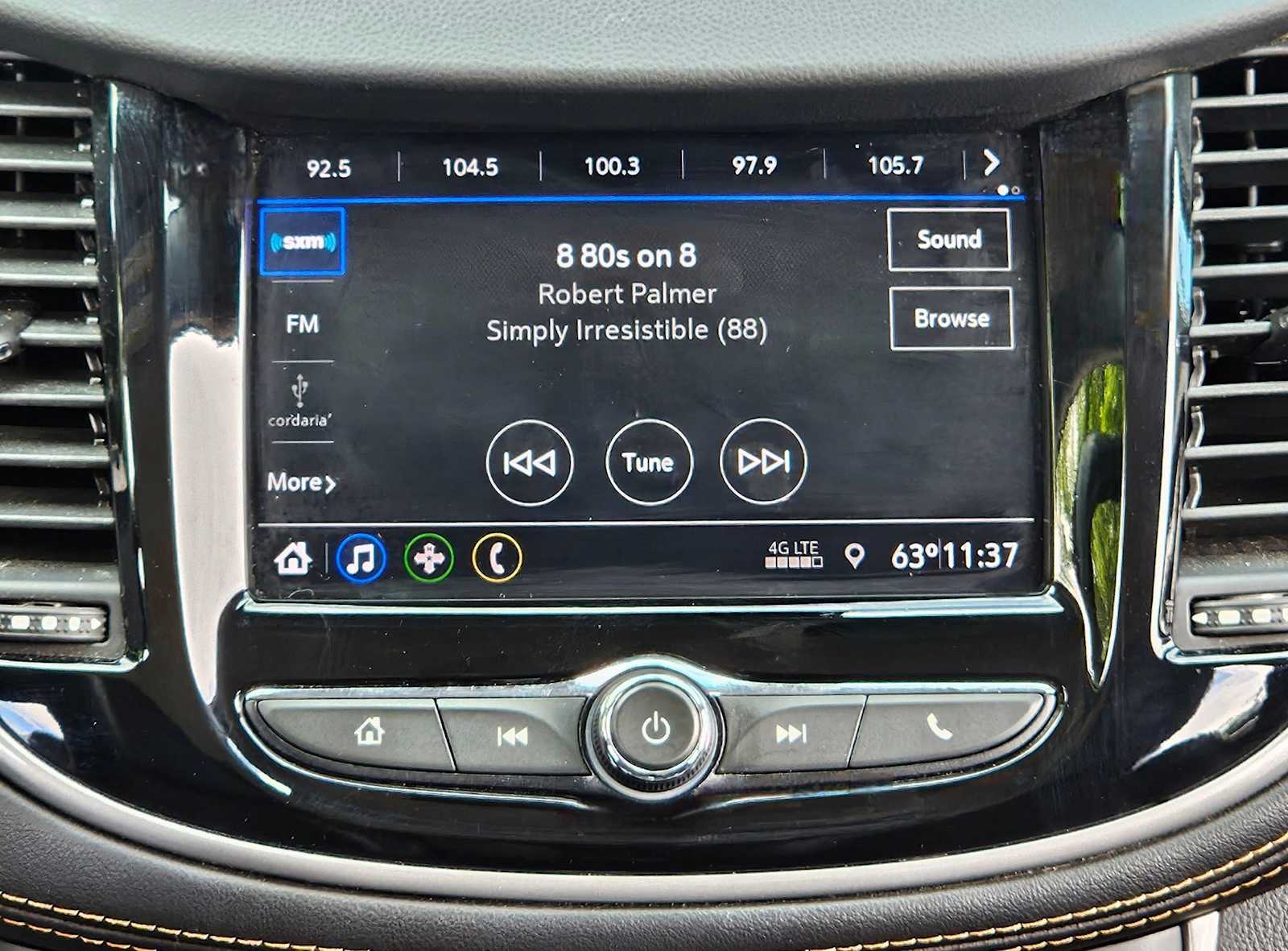 Thumbnail: 2021 Chevrolet Trax - 20