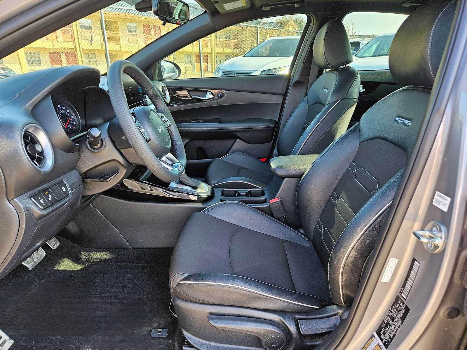 Thumbnail: 2024 Kia Forte - 17