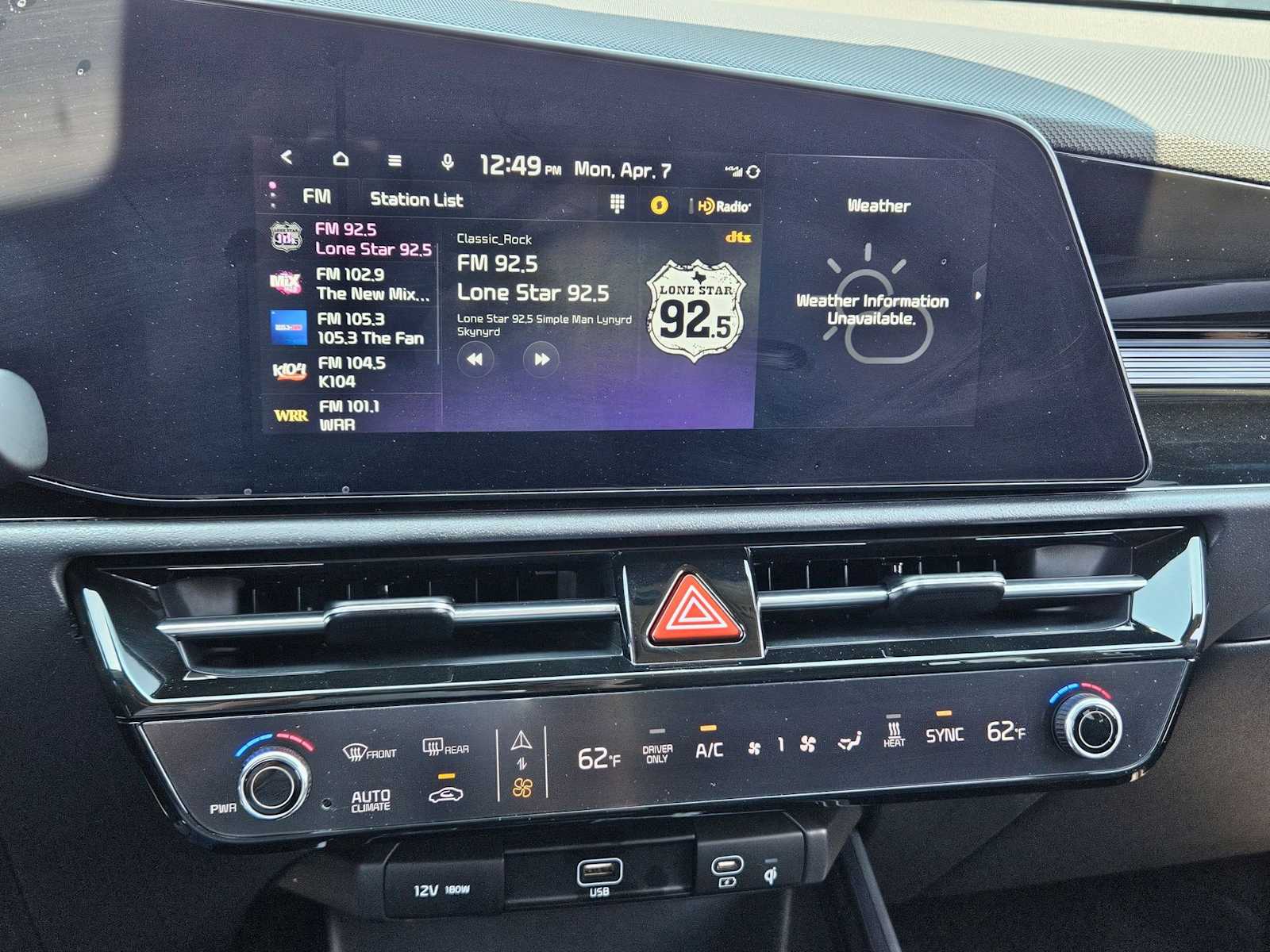 Thumbnail: 2023 Kia Niro - 25