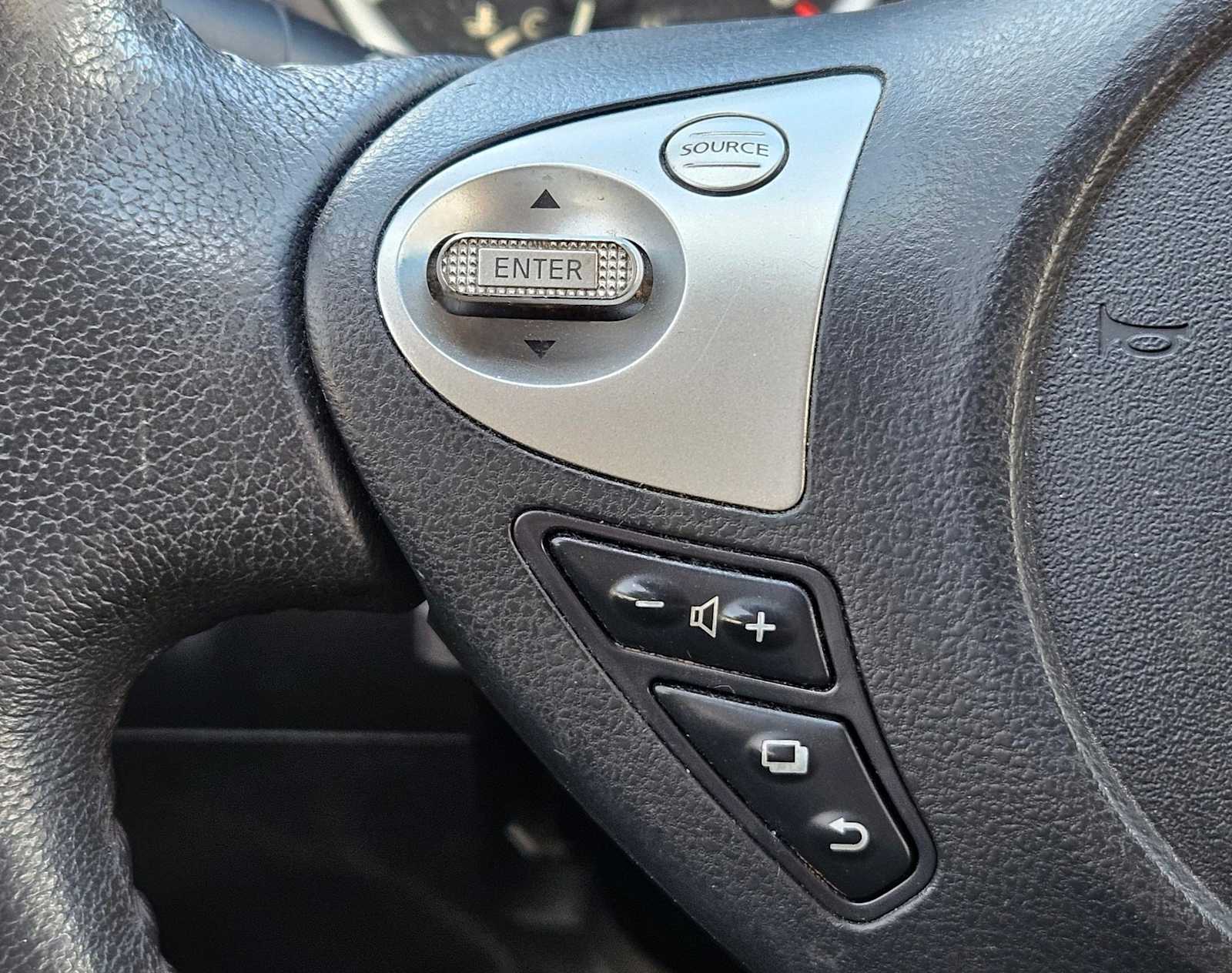 Thumbnail: 2017 Nissan Sentra - 17