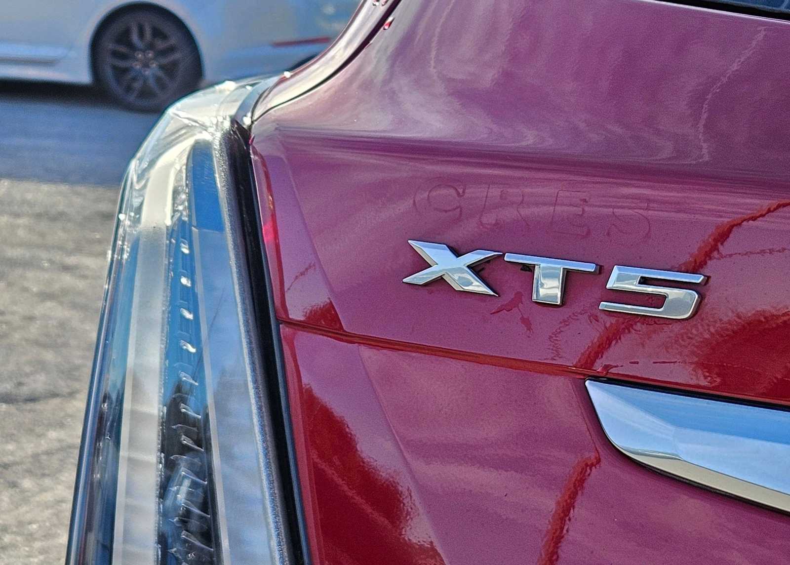 Thumbnail: 2020 Cadillac XT5 - 12