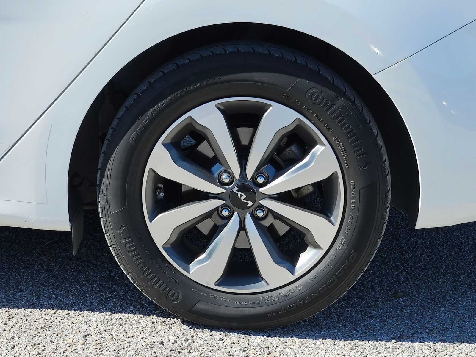 Thumbnail: 2023 Kia Rio - 14