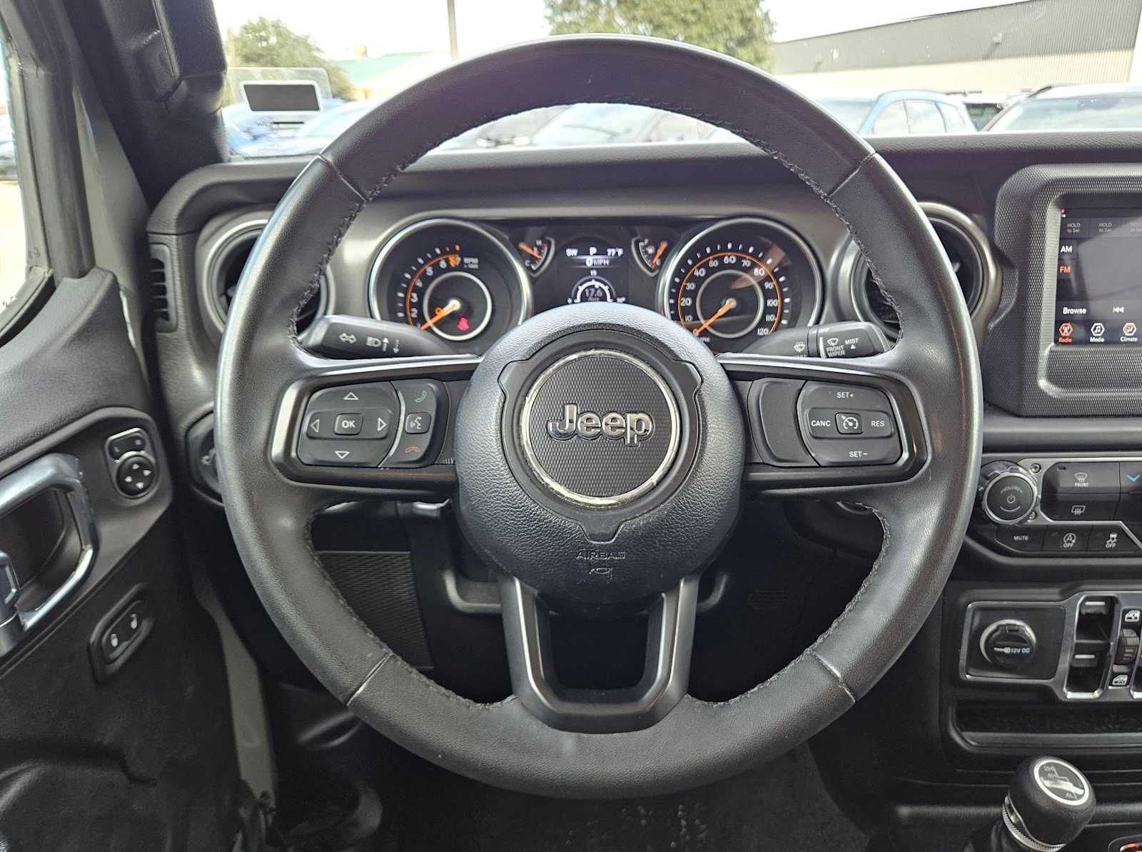 Thumbnail: 2023 Jeep Gladiator - 23