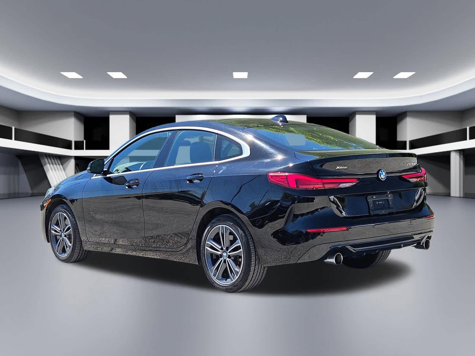 Thumbnail: 2024 BMW 2 Series - 4