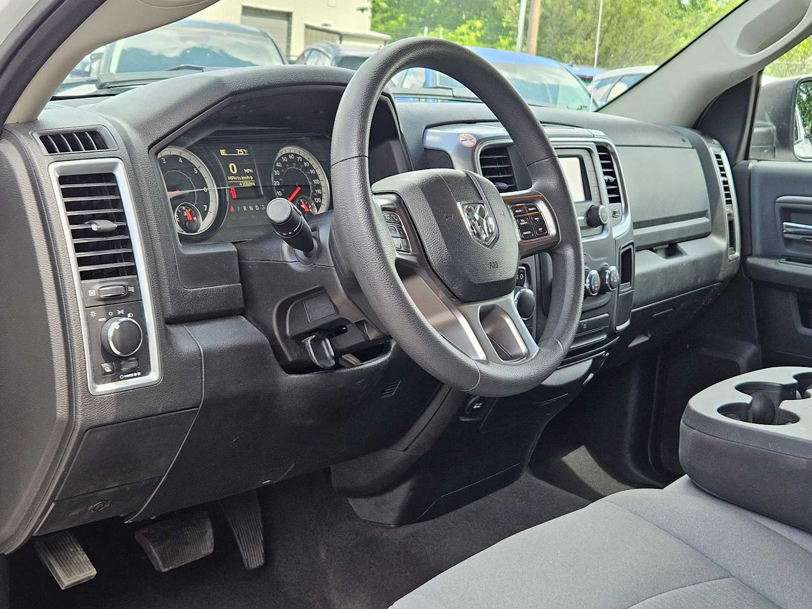 Thumbnail: 2024 RAM 1500 Classic - 2