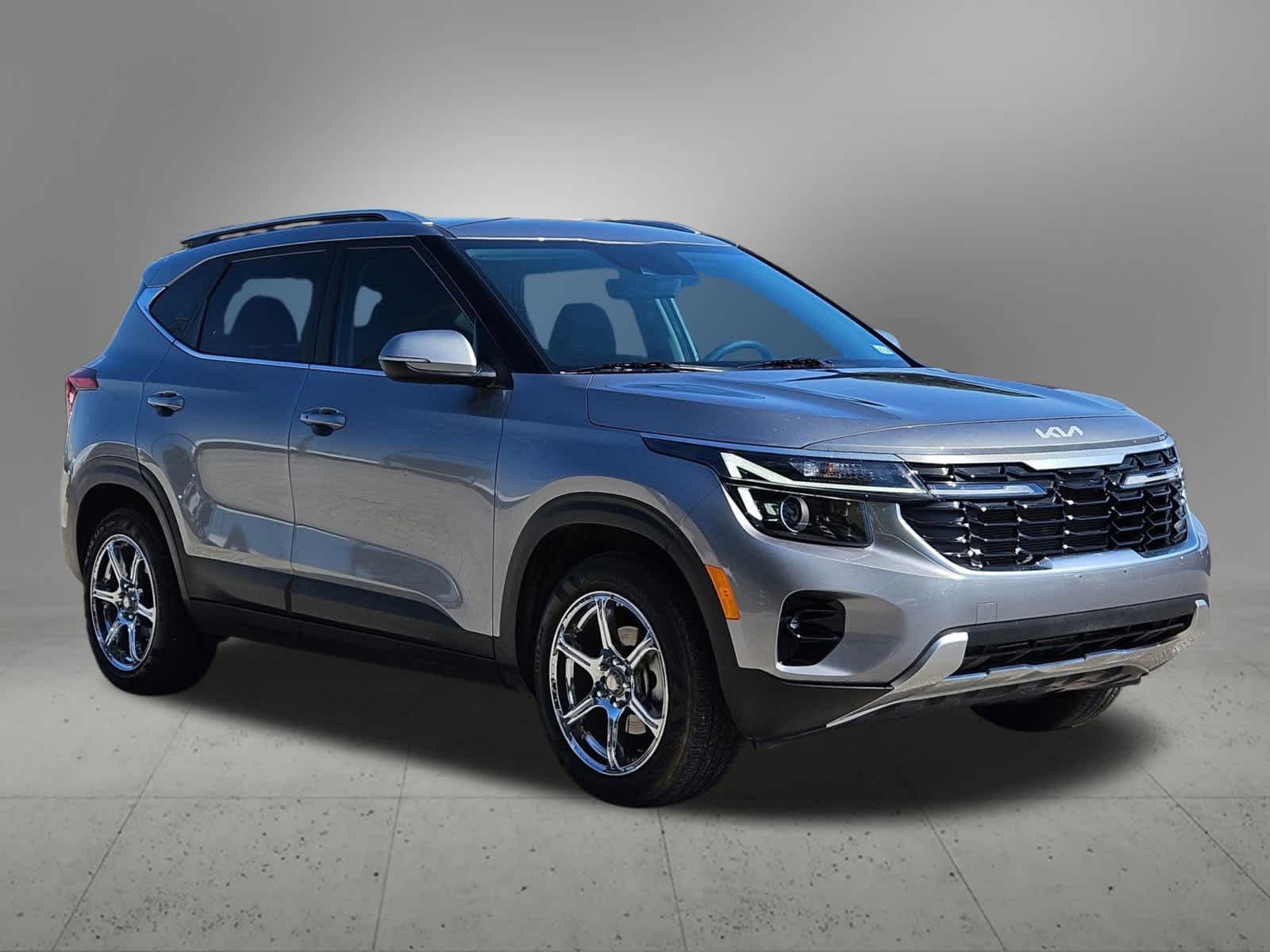 Thumbnail: 2024 Kia Seltos - 8