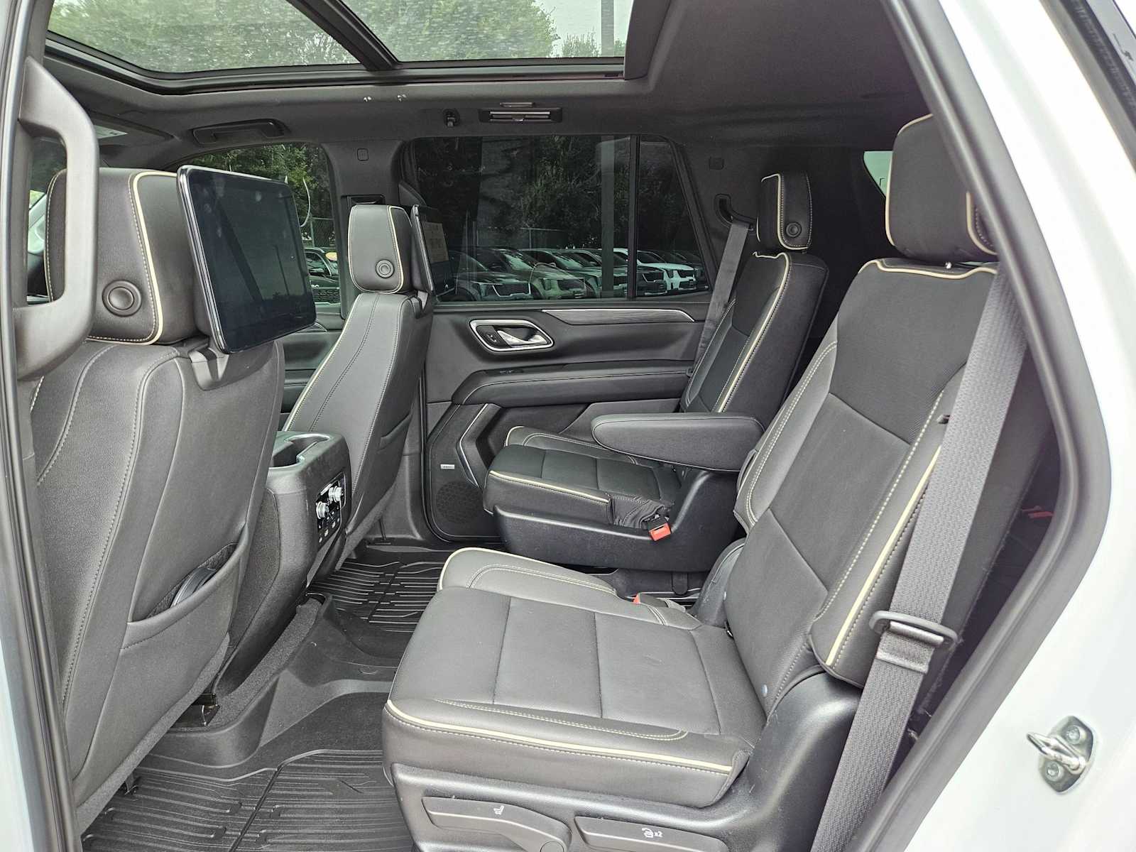 Thumbnail: 2023 GMC Yukon - 11