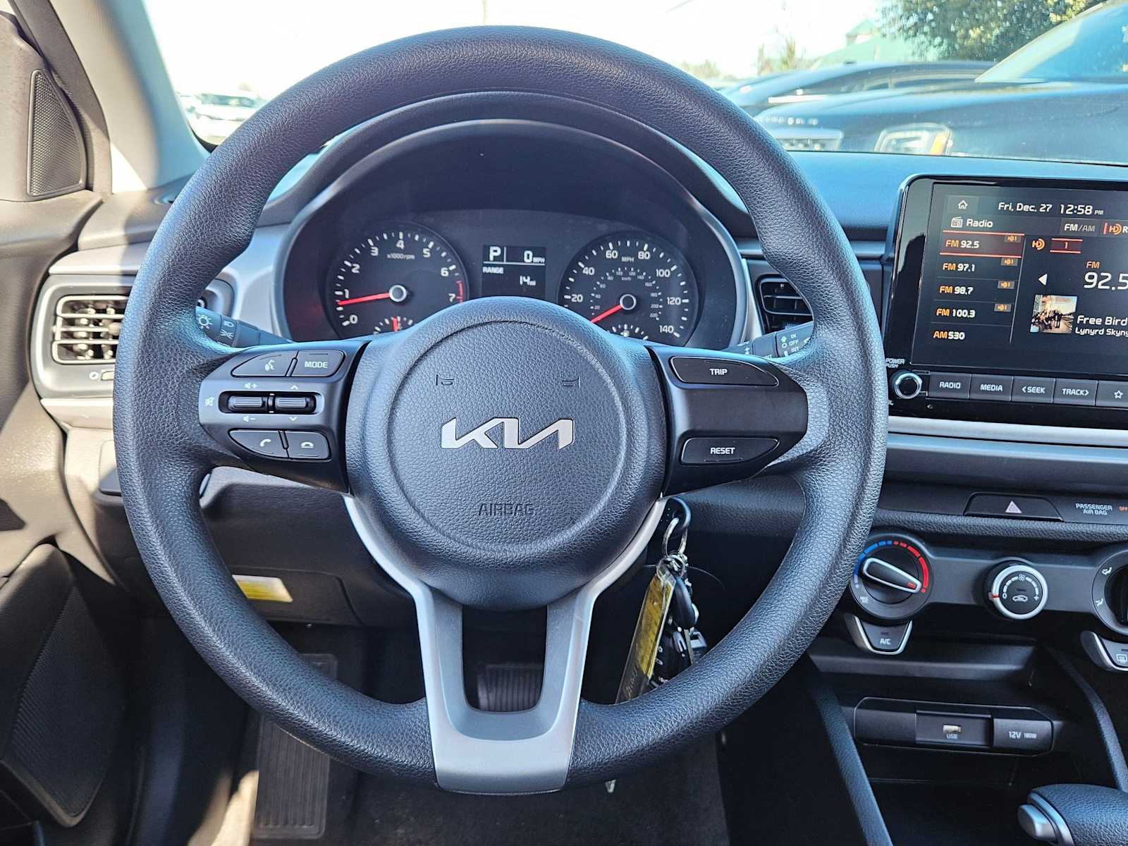 Thumbnail: 2023 Kia Rio - 22