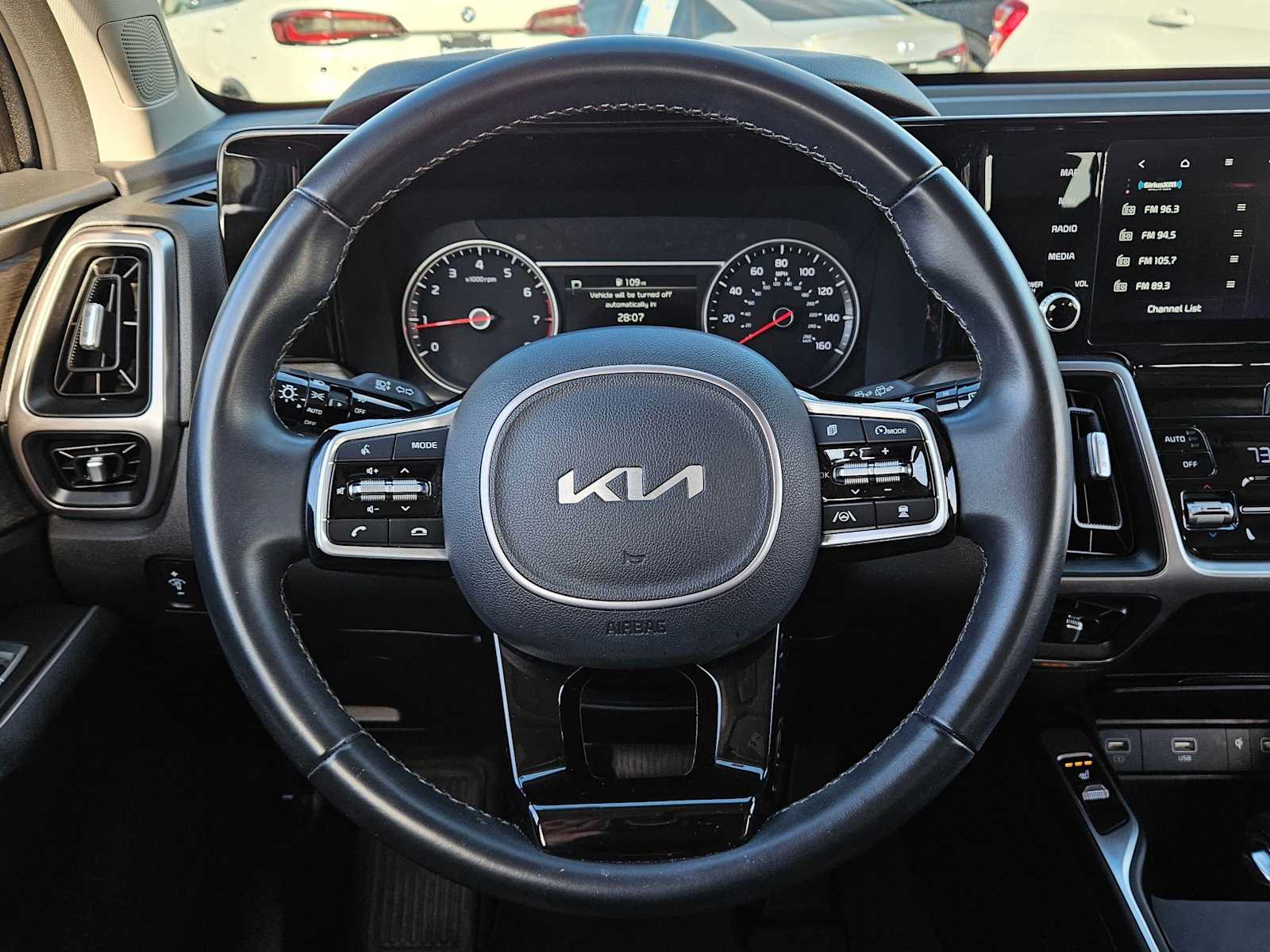 Thumbnail: 2023 Kia Sorento - 24