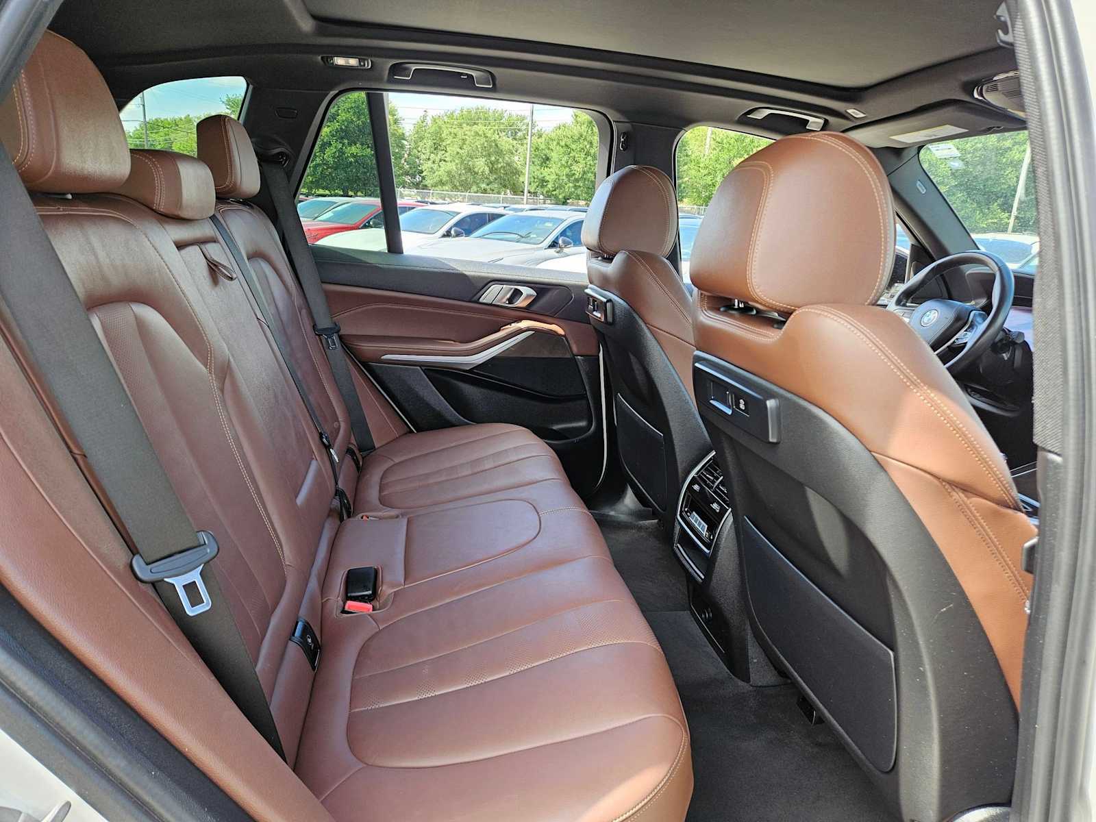 Thumbnail: 2022 BMW X5 - 22