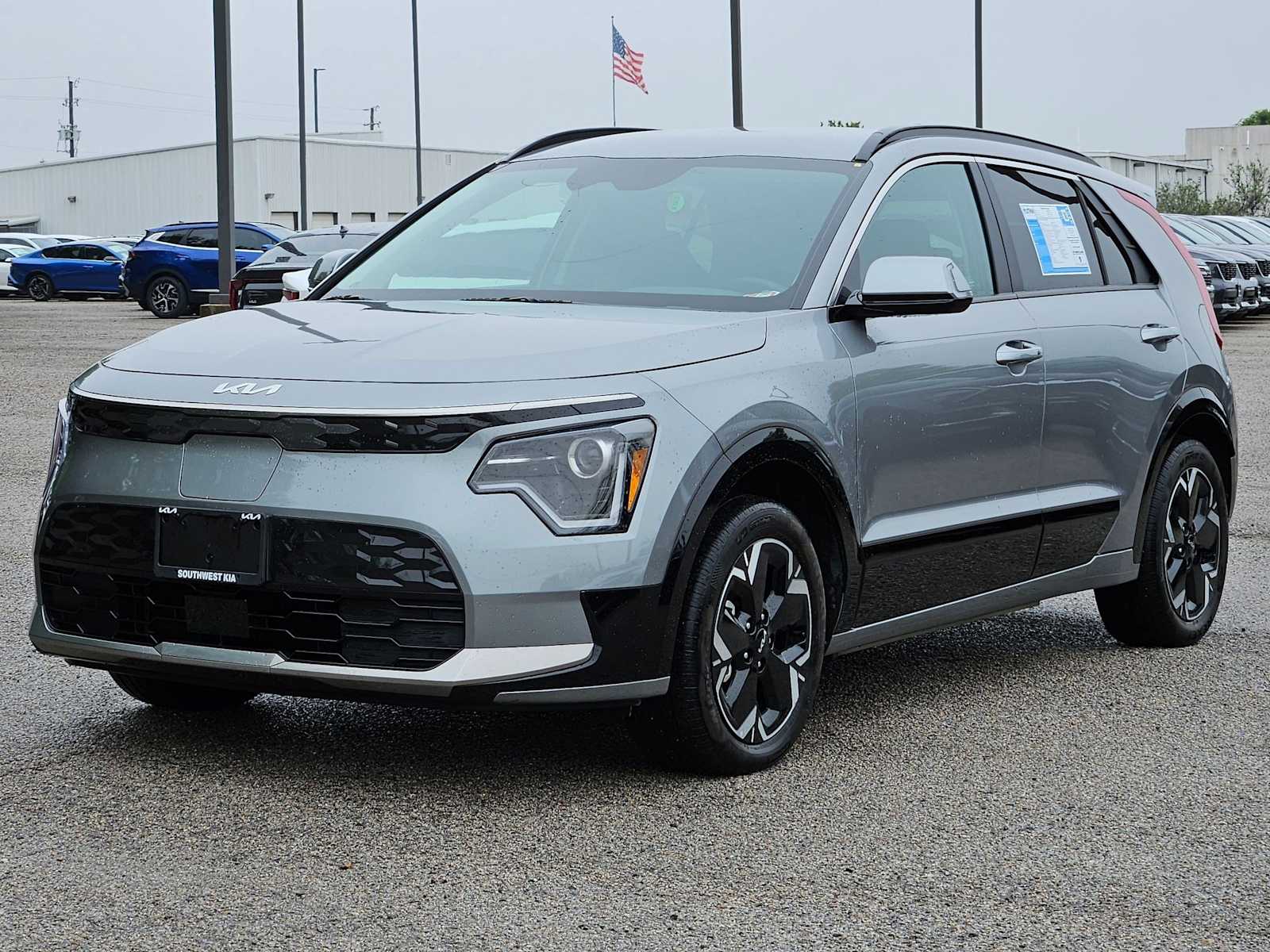 Thumbnail: 2024 Kia Niro - 10