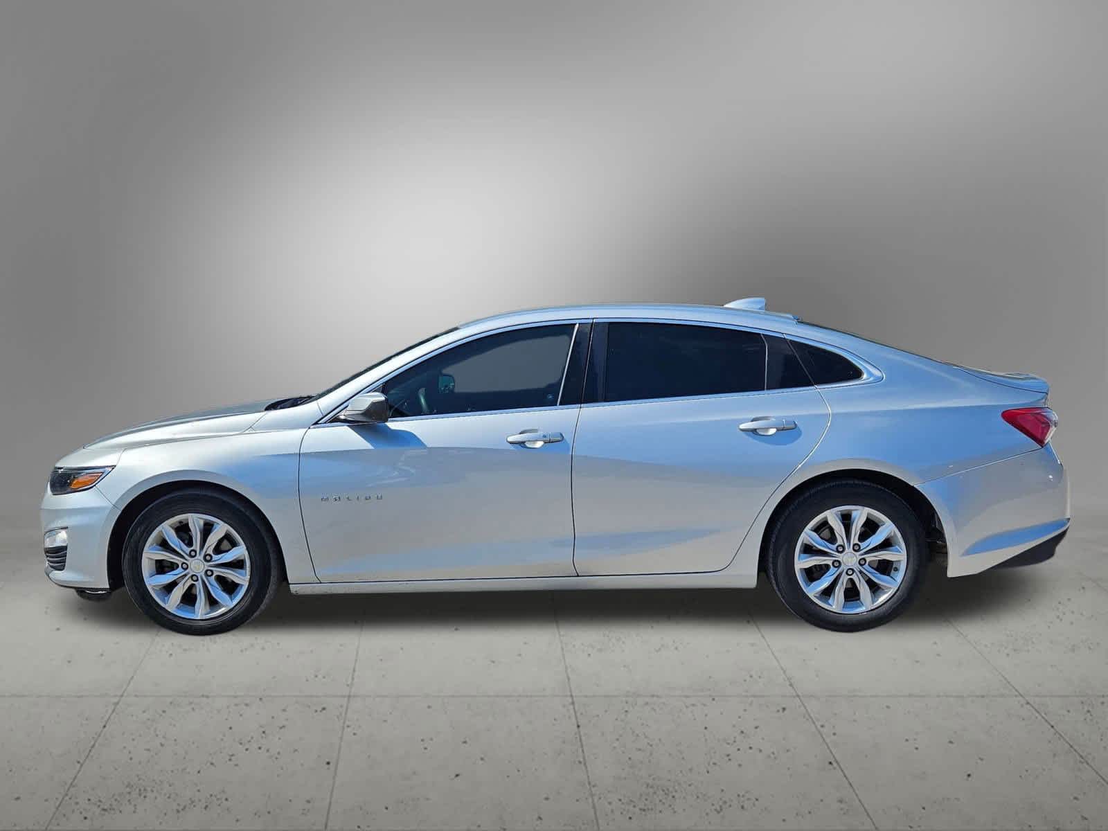 2019 Chevrolet Malibu 1LT photo 2