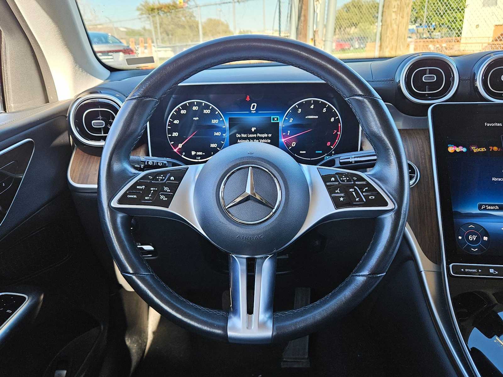 Thumbnail: 2024 Mercedes-Benz GLC - 23