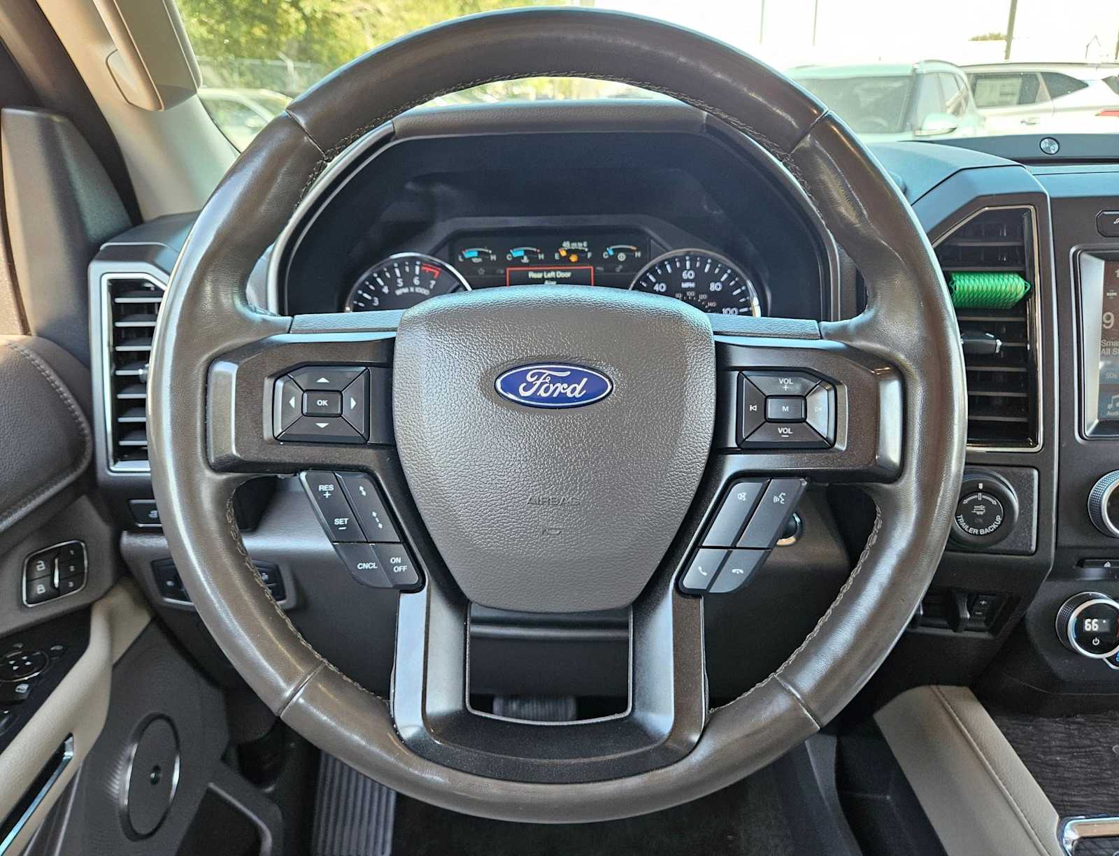 Thumbnail: 2018 Ford Expedition - 25