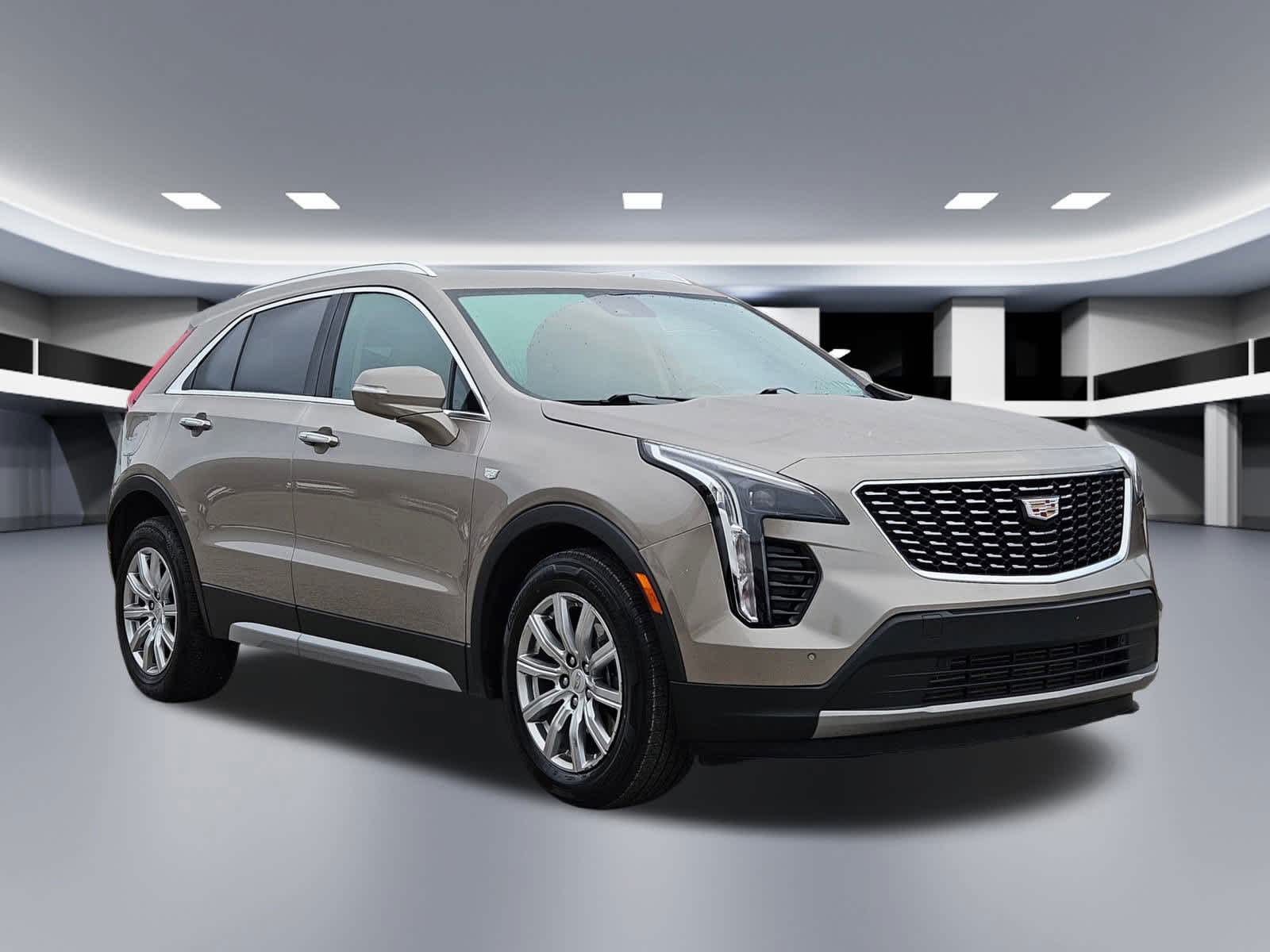 Thumbnail: 2023 Cadillac XT4 - 8