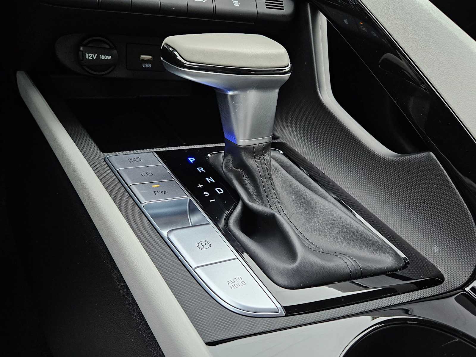 Thumbnail: 2024 Hyundai Elantra - 28