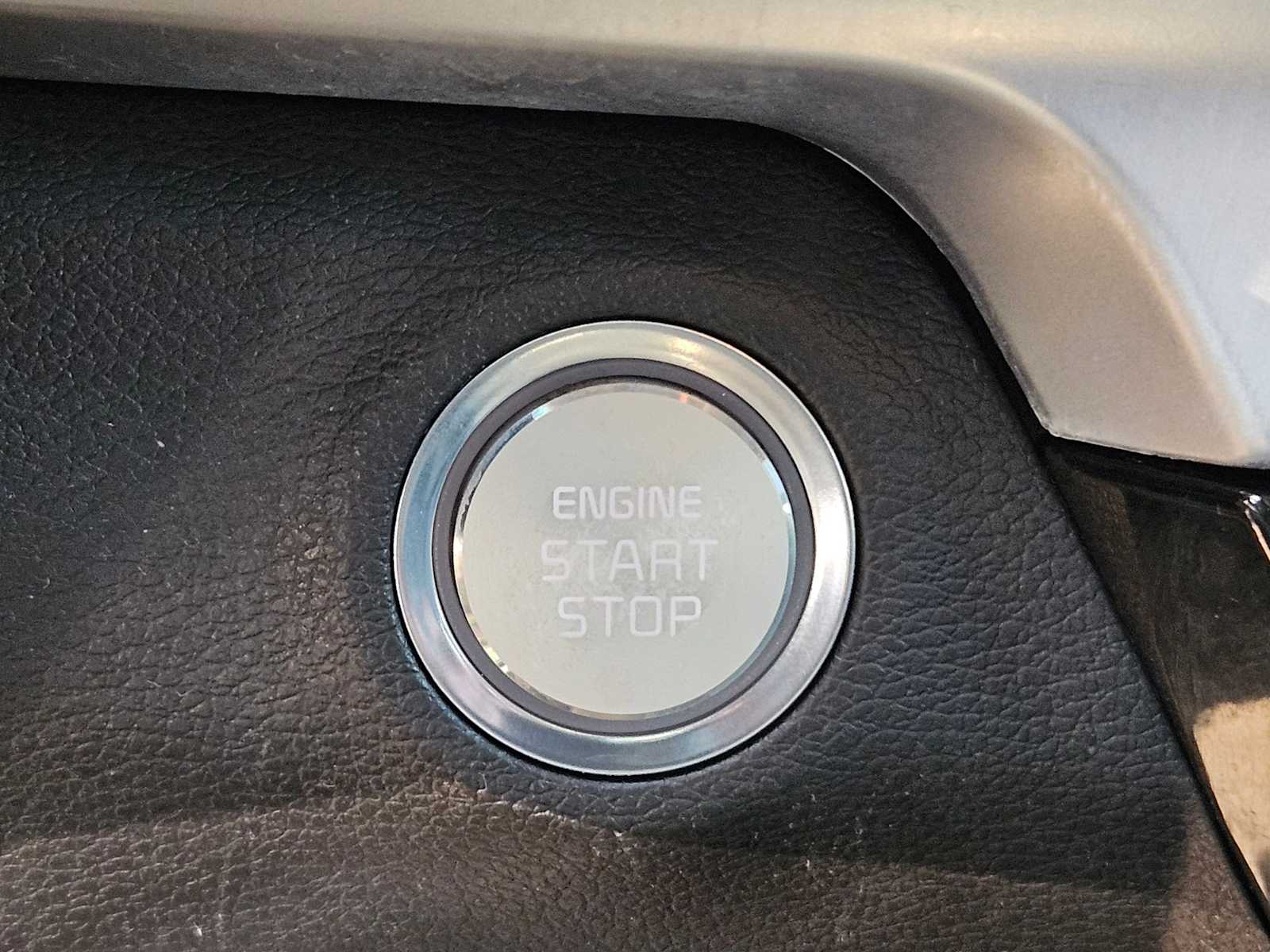 Thumbnail: 2021 Kia Telluride - 31