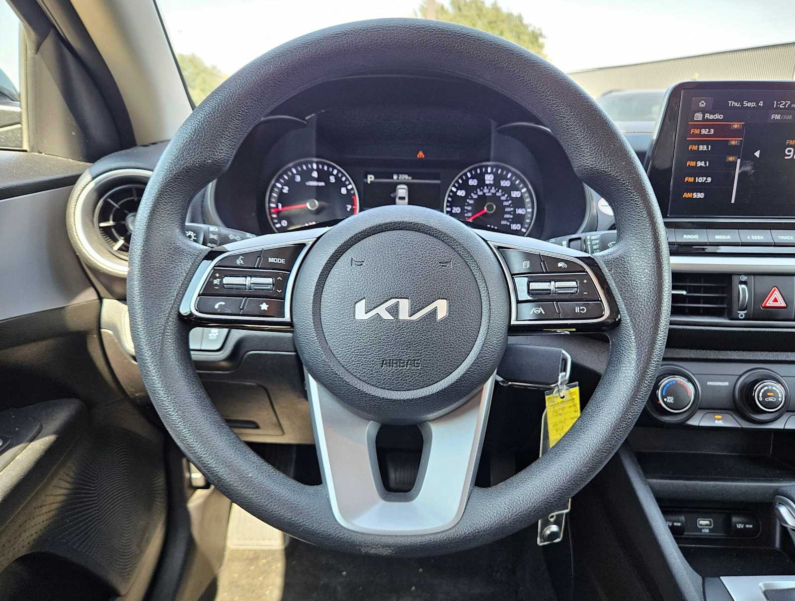 Thumbnail: 2023 Kia Forte - 16