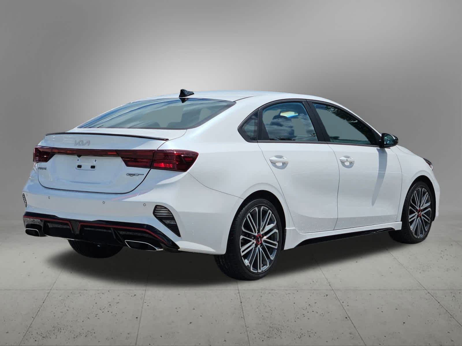 2023 Kia Forte GT 7