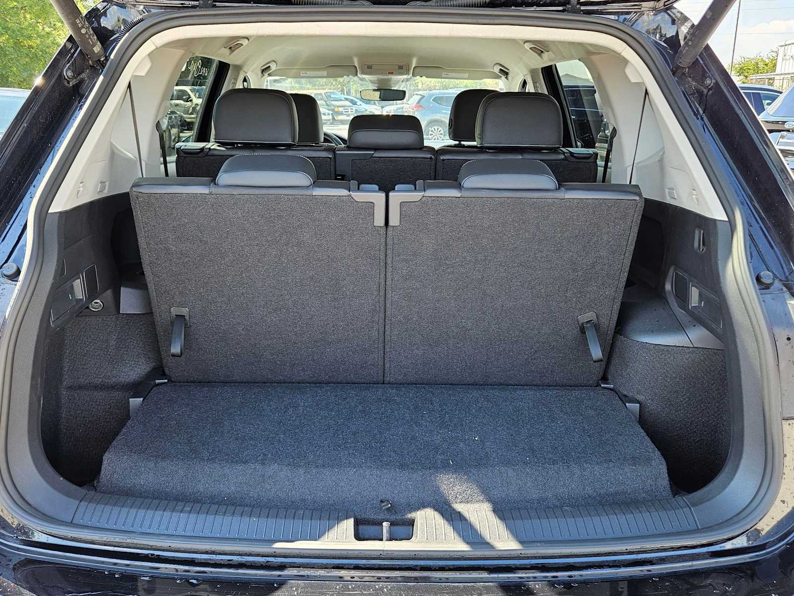 Thumbnail: 2024 Volkswagen Tiguan - 34