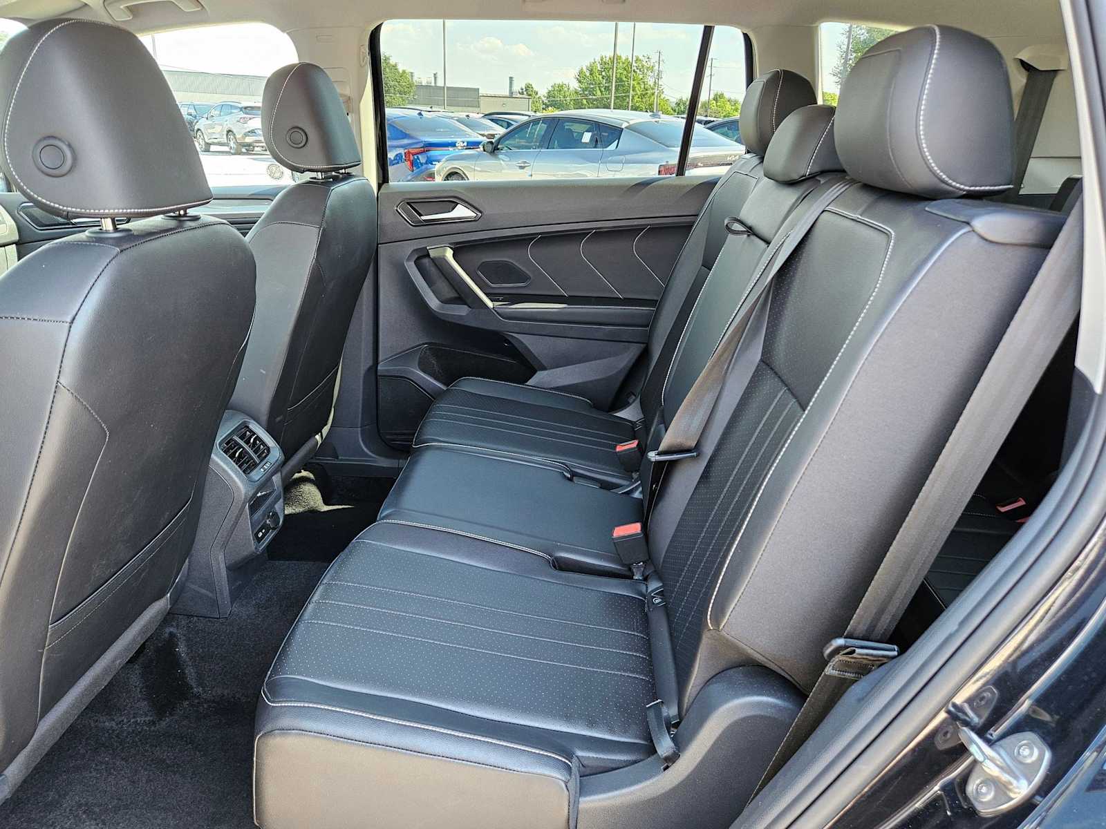 Thumbnail: 2024 Volkswagen Tiguan - 19