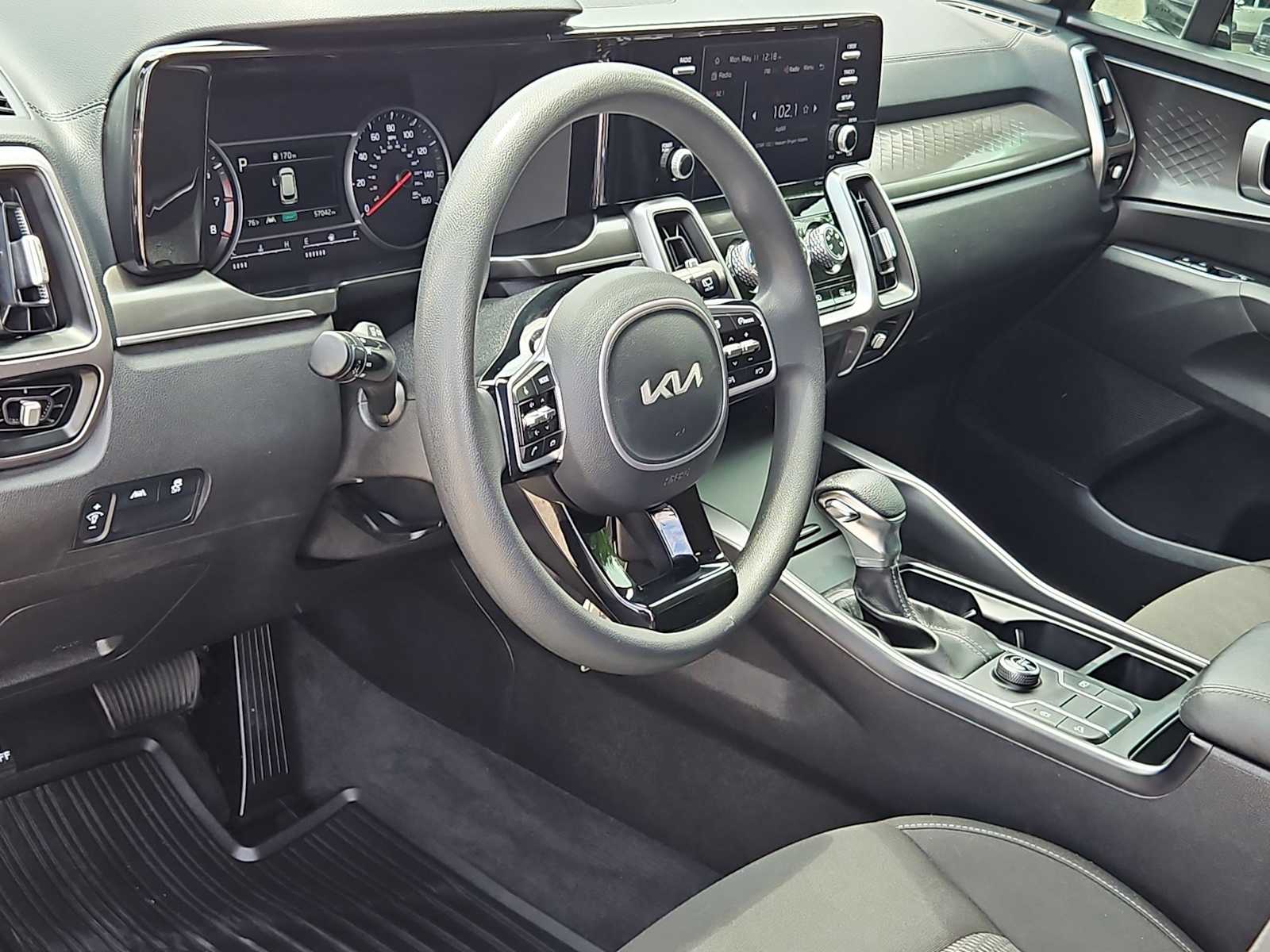 Thumbnail: 2022 Kia Sorento - 2