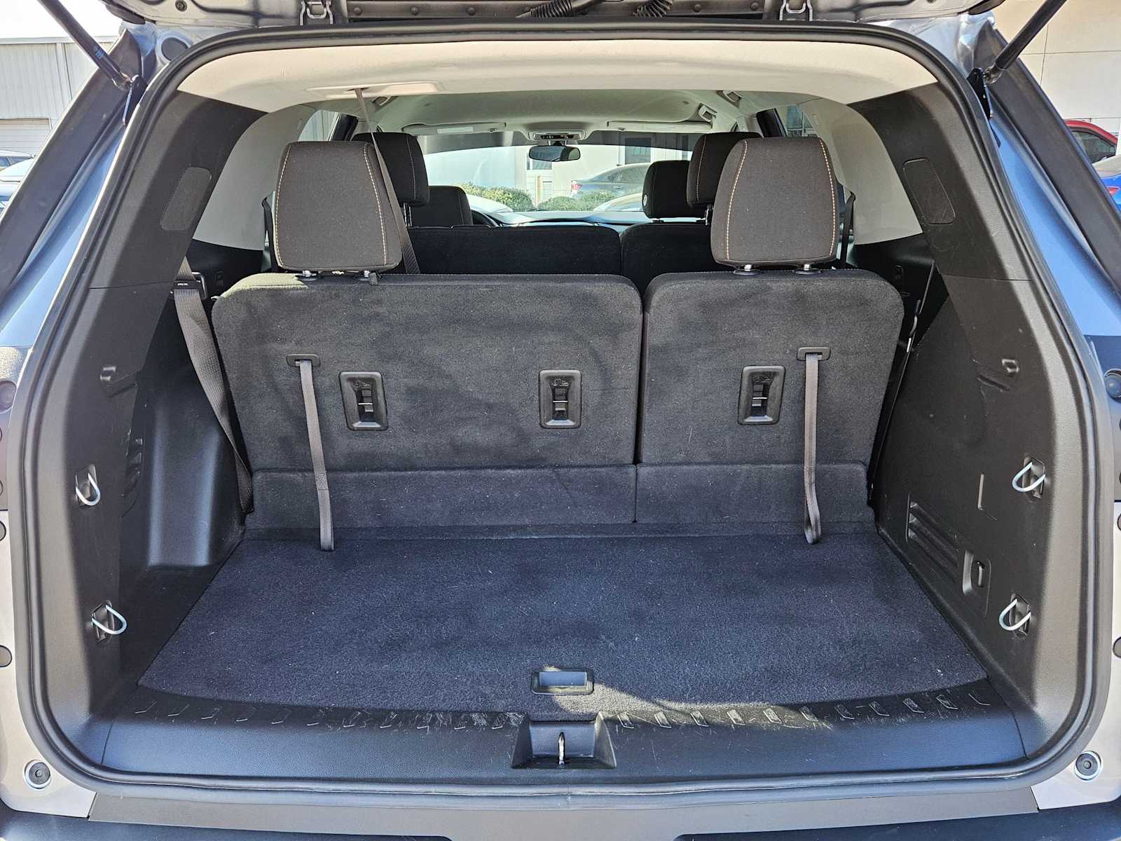 Thumbnail: 2020 Chevrolet Traverse - 33