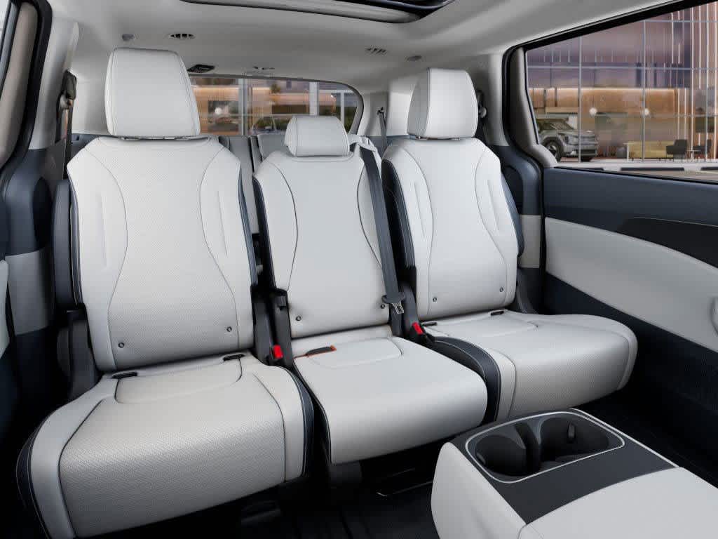 Thumbnail: 2026 Kia Carnival - 16