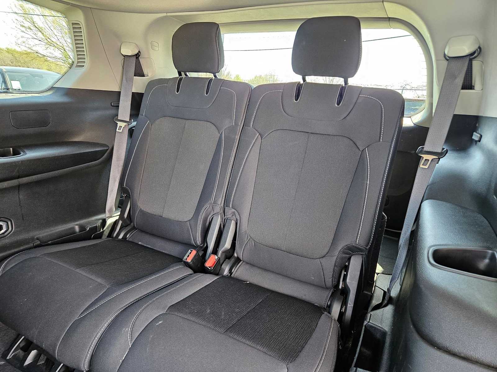 Thumbnail: 2023 Jeep Grand Cherokee L - 19