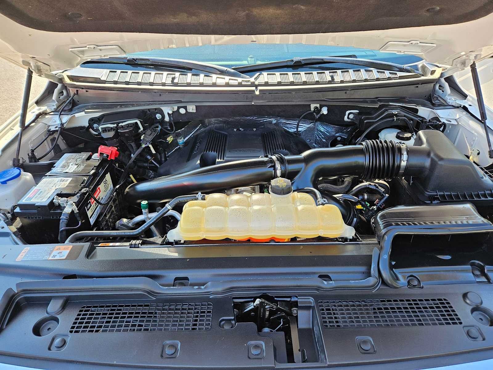 Thumbnail: 2018 Ford Expedition - 14