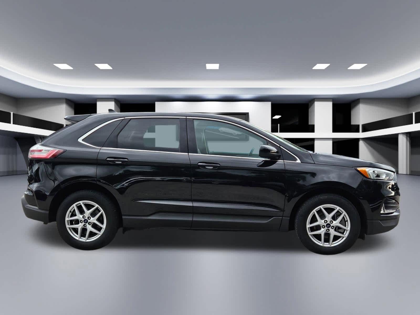 Thumbnail: 2021 Ford Edge - 7