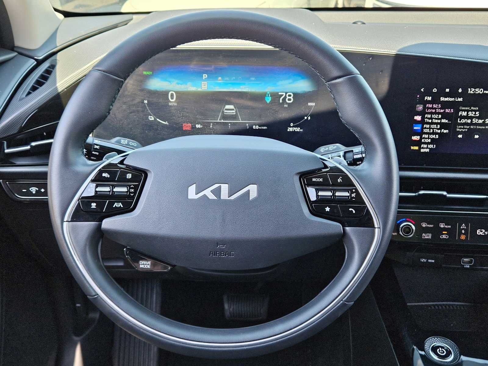 Thumbnail: 2023 Kia Niro - 22