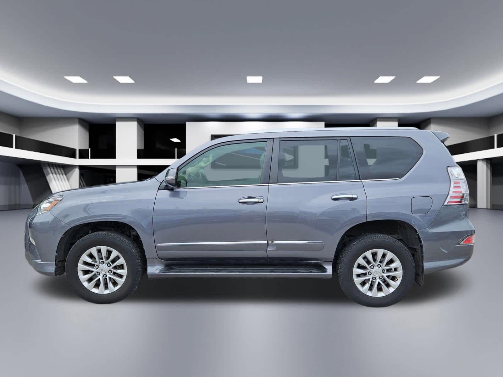 Thumbnail: 2019 Lexus GX - 3