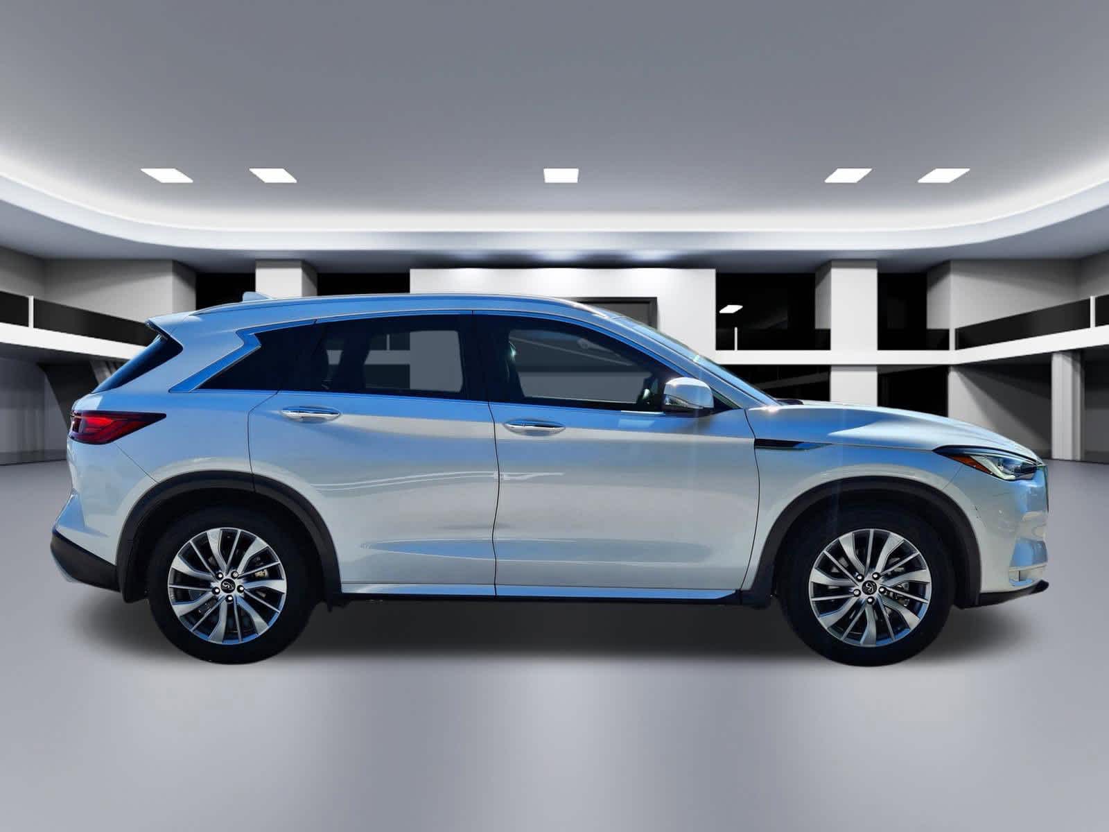 Thumbnail: 2023 INFINITI QX50 - 7