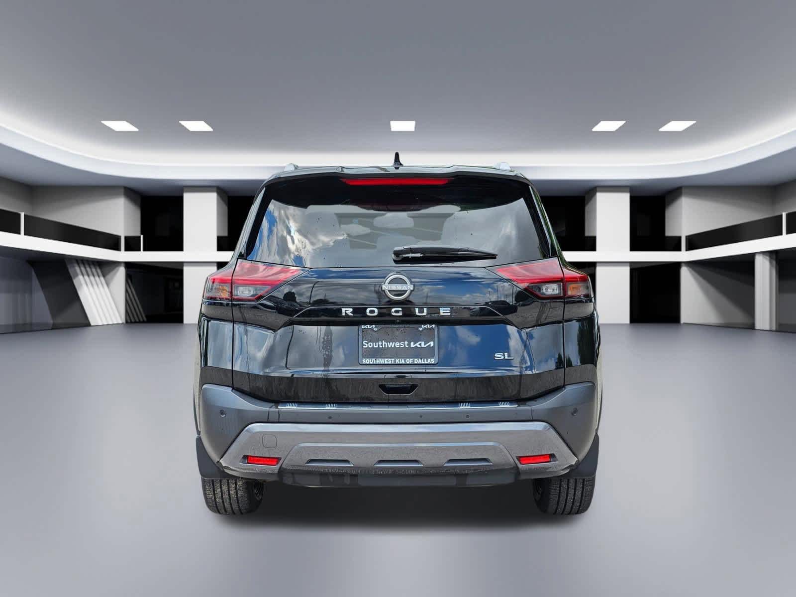 Thumbnail: 2023 Nissan Rogue - 4