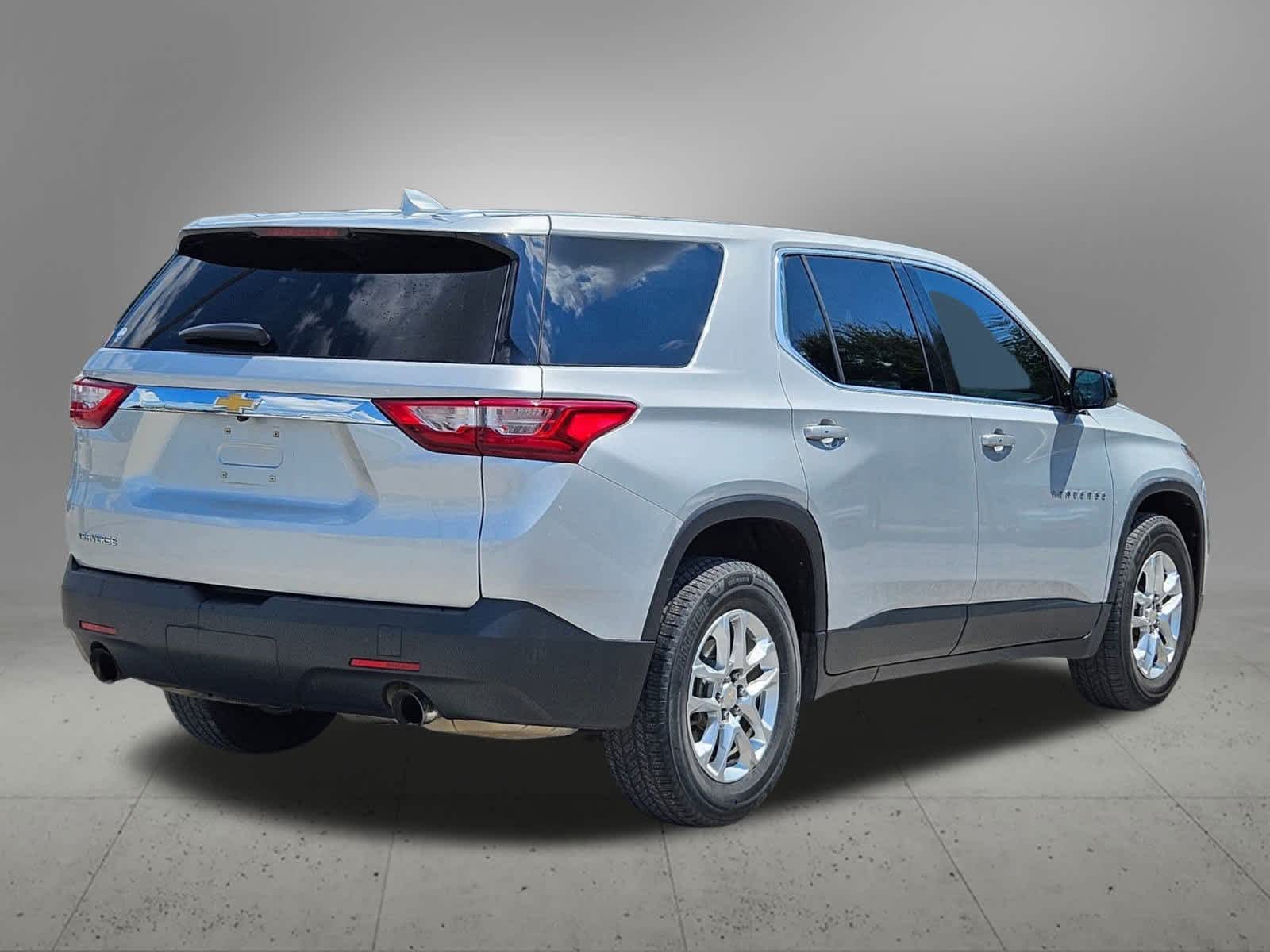 Thumbnail: 2019 Chevrolet Traverse - 6