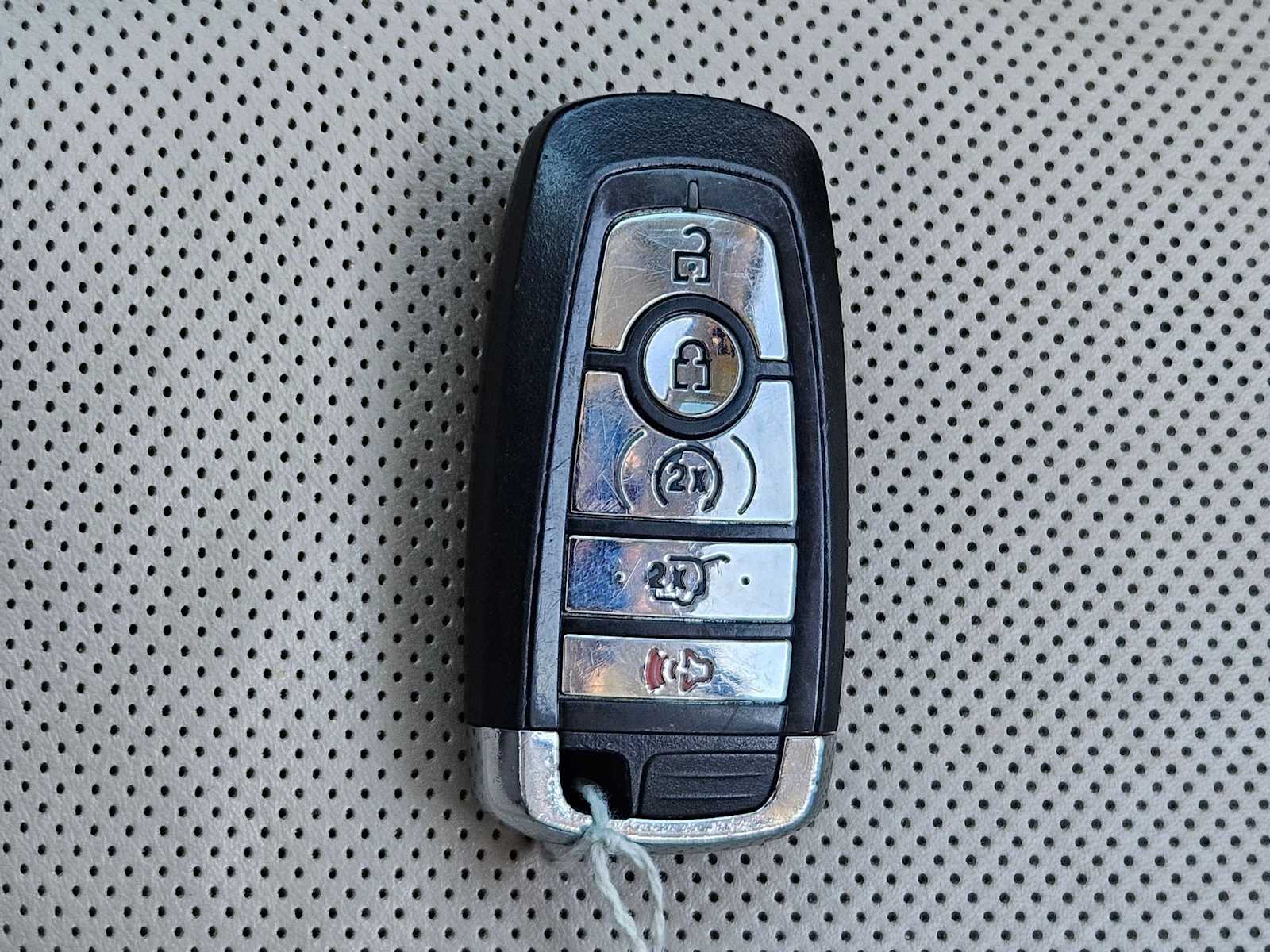 Thumbnail: 2022 Lincoln Nautilus - 30