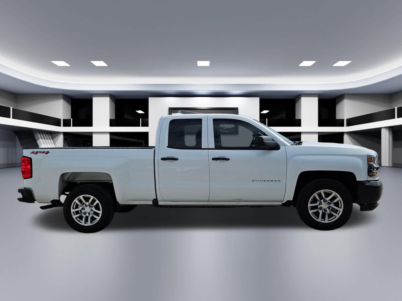 Thumbnail: 2019 Chevrolet Silverado 1500 - 7