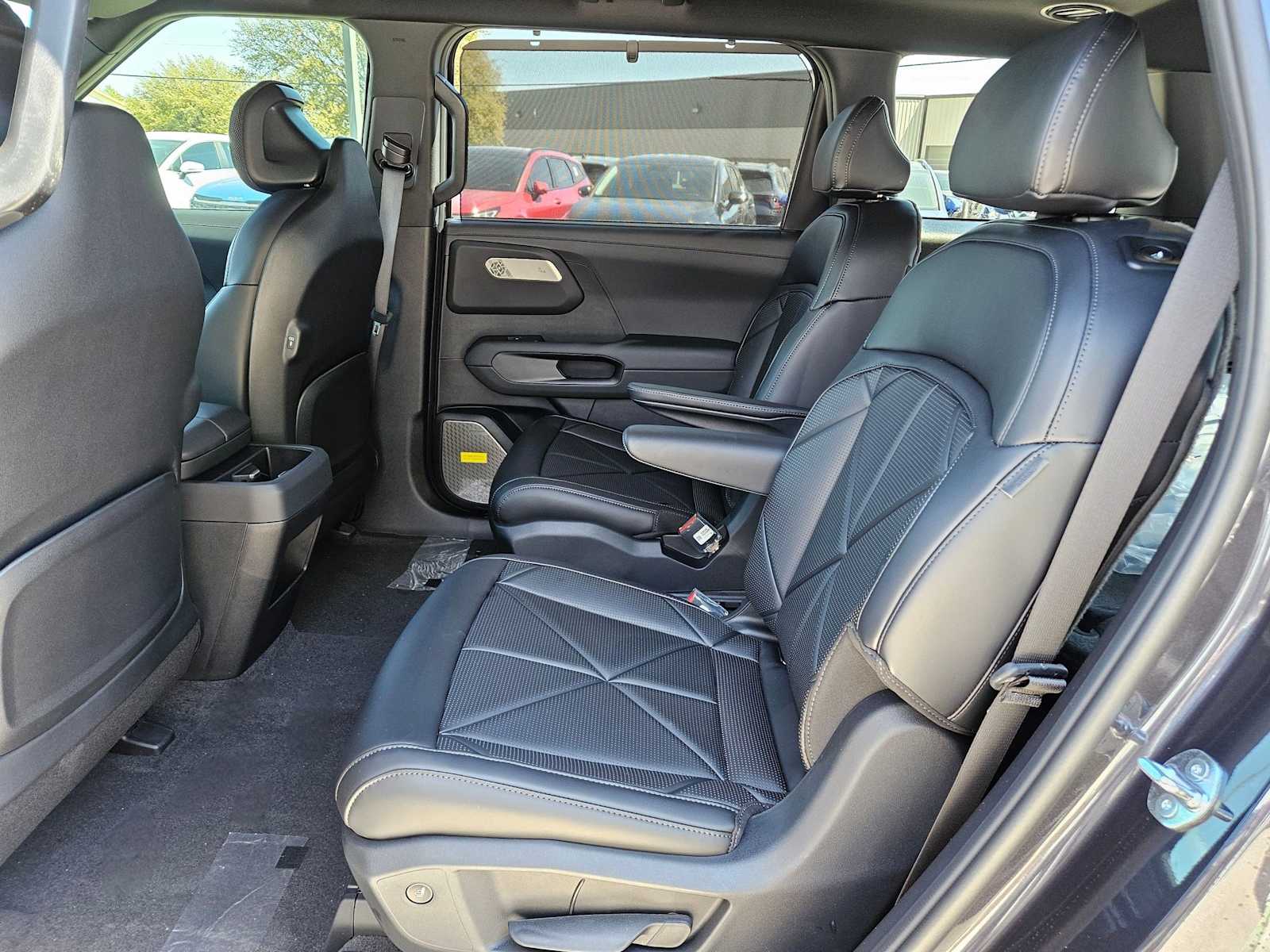 Thumbnail: 2027 Kia Telluride - 18